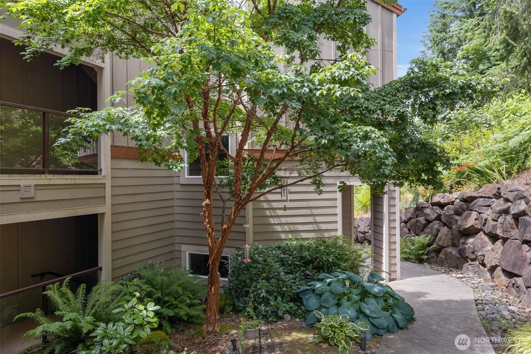8980 Redmond Woodinville Road NE #101, Redmond, WA 98052