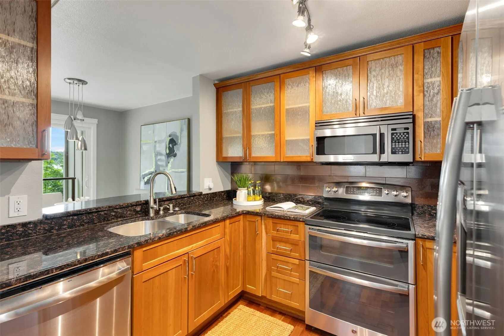 8980 Redmond Woodinville Road NE #101, Redmond, WA 98052