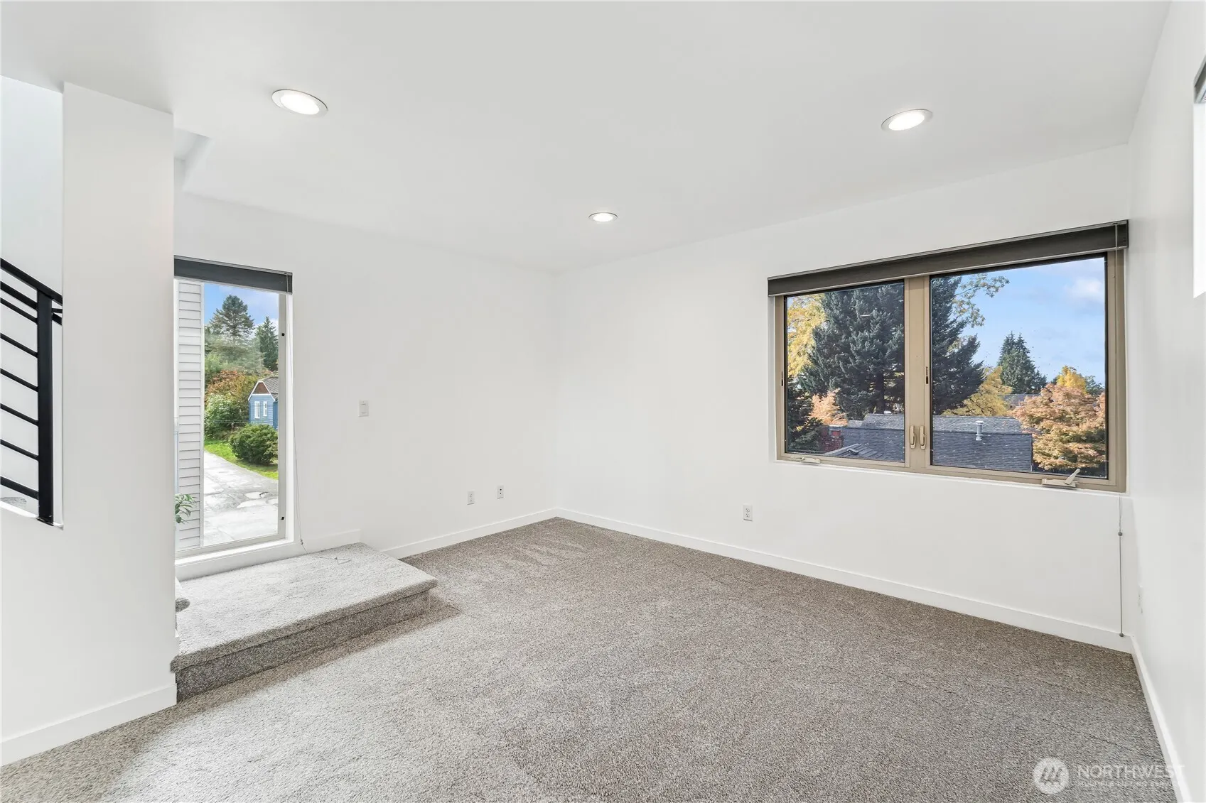 9609 Roosevelt Way NE #A, Seattle, WA 98115