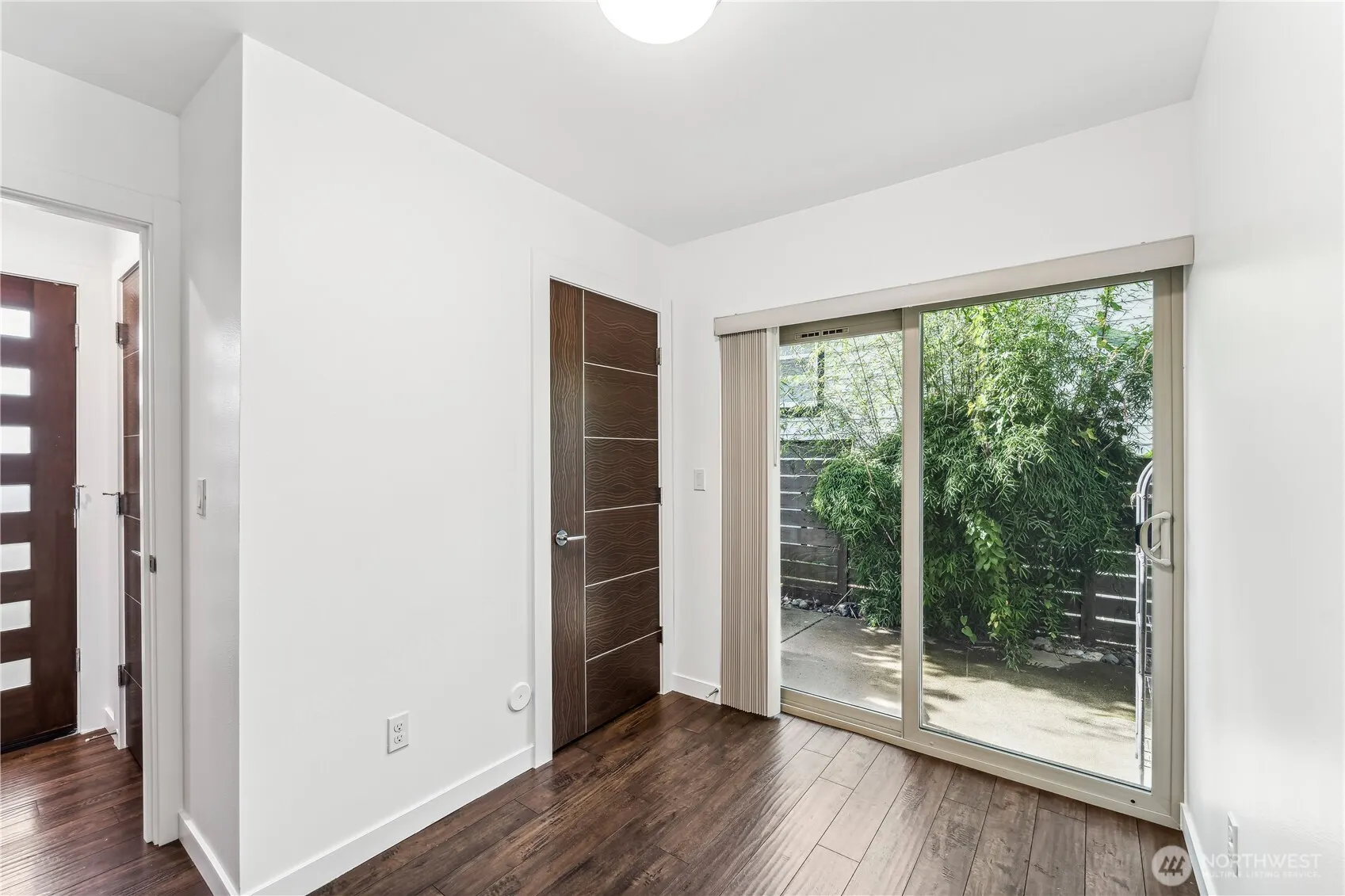 9609 Roosevelt Way NE #A, Seattle, WA 98115