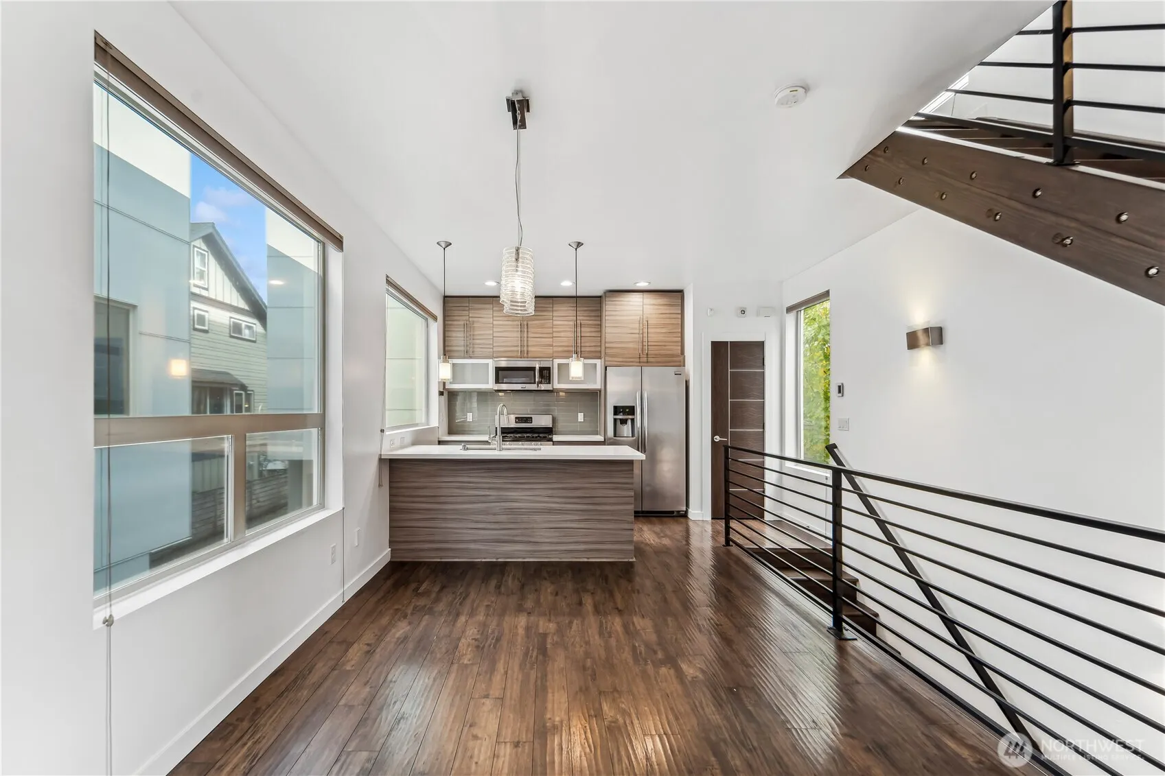 9609 Roosevelt Way NE #A, Seattle, WA 98115