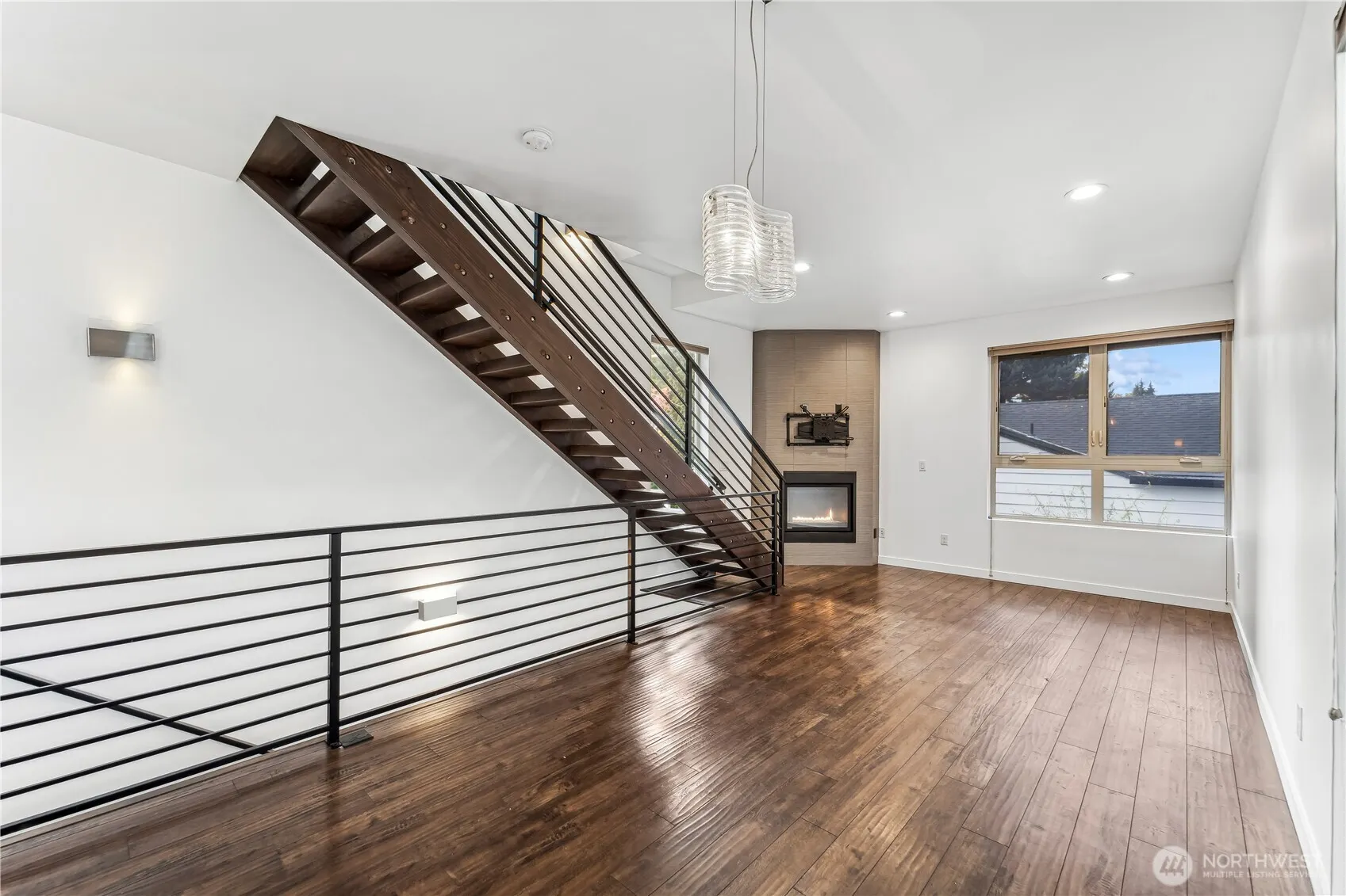 9609 Roosevelt Way NE #A, Seattle, WA 98115