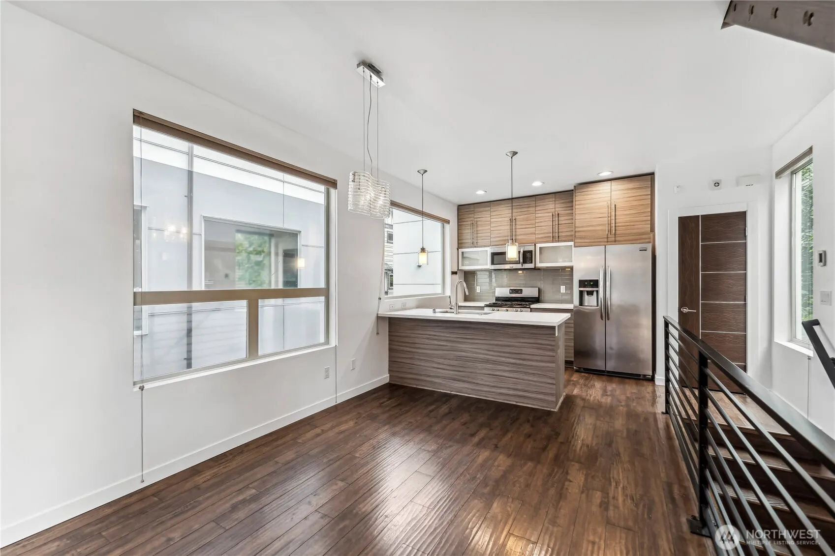 9609 Roosevelt Way NE #A, Seattle, WA 98115