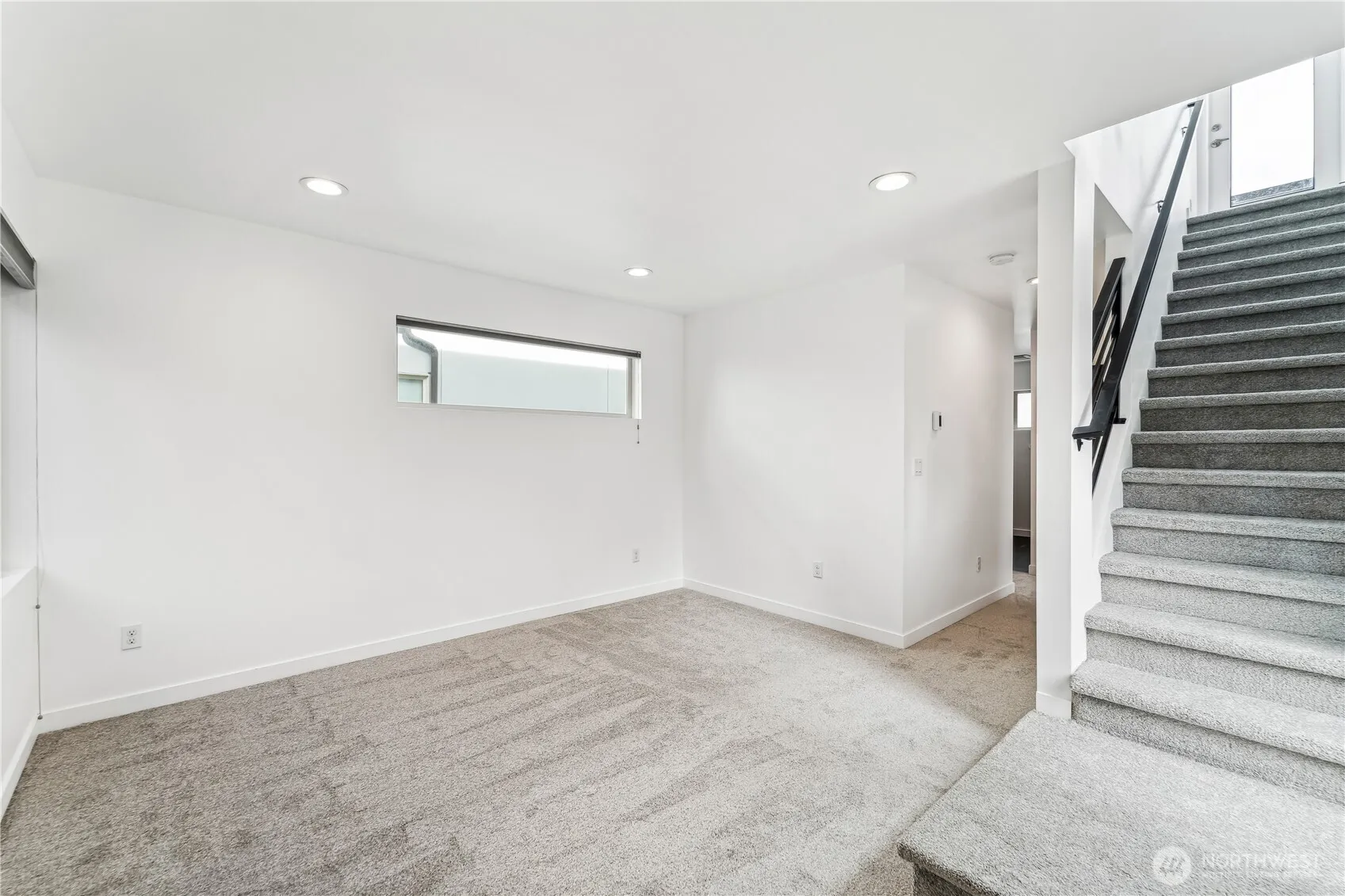 9609 Roosevelt Way NE #A, Seattle, WA 98115