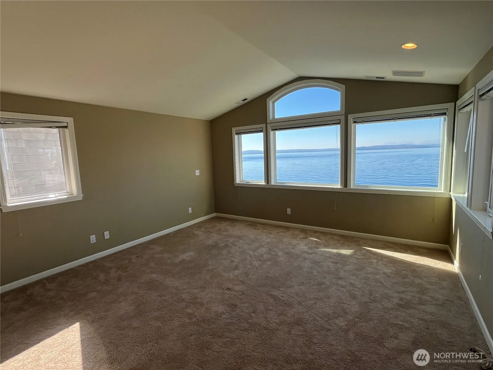 7117 Beach Drive SW, Seattle, WA 98136
