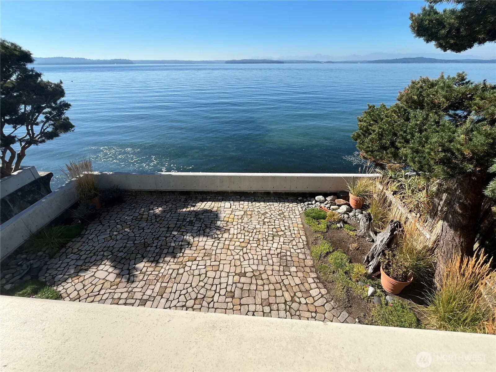 7117 Beach Drive SW, Seattle, WA 98136
