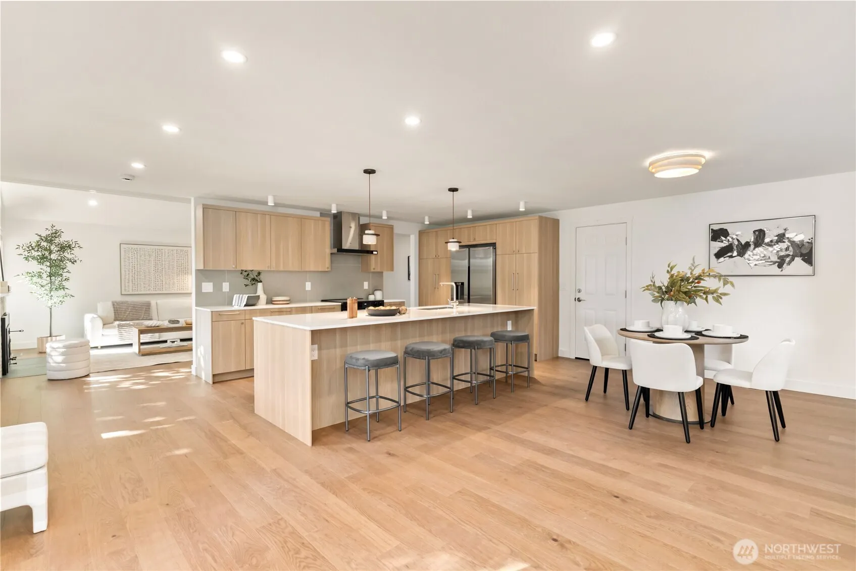9109 NE 141st Pl , Kirkland, WA 98034