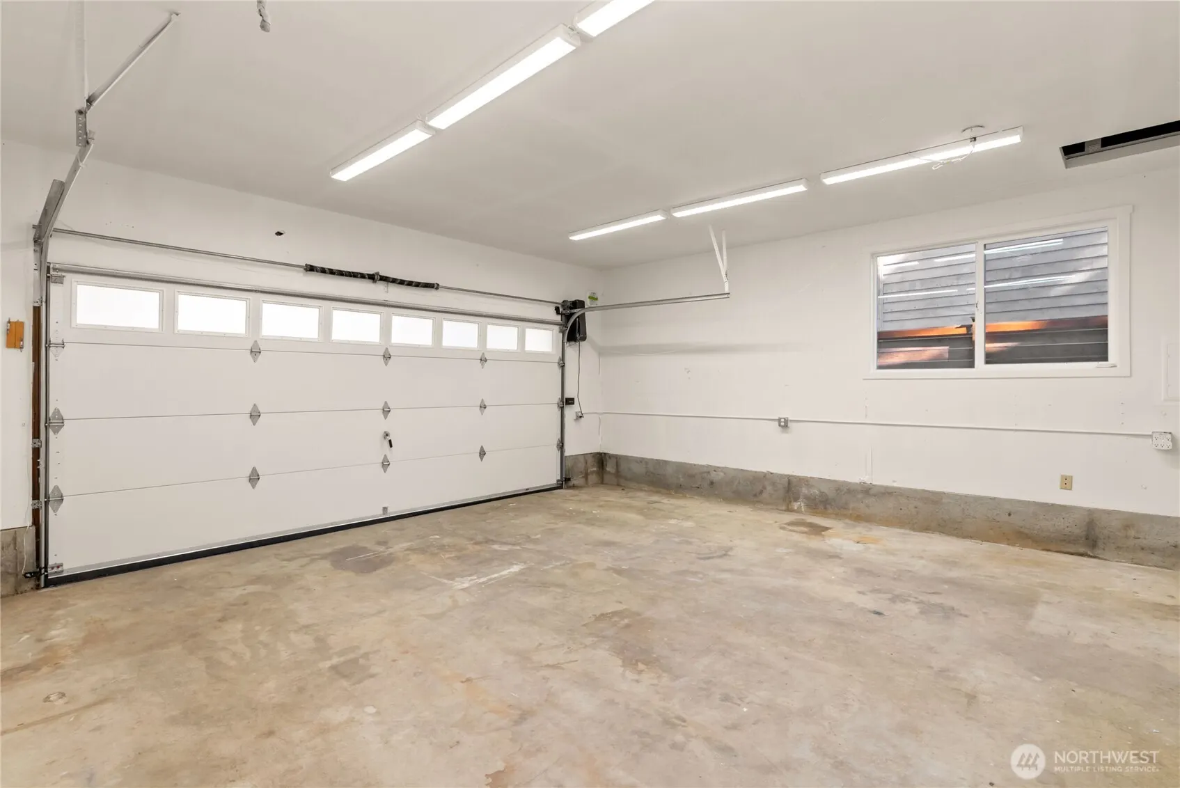 9109 NE 141st Pl , Kirkland, WA 98034