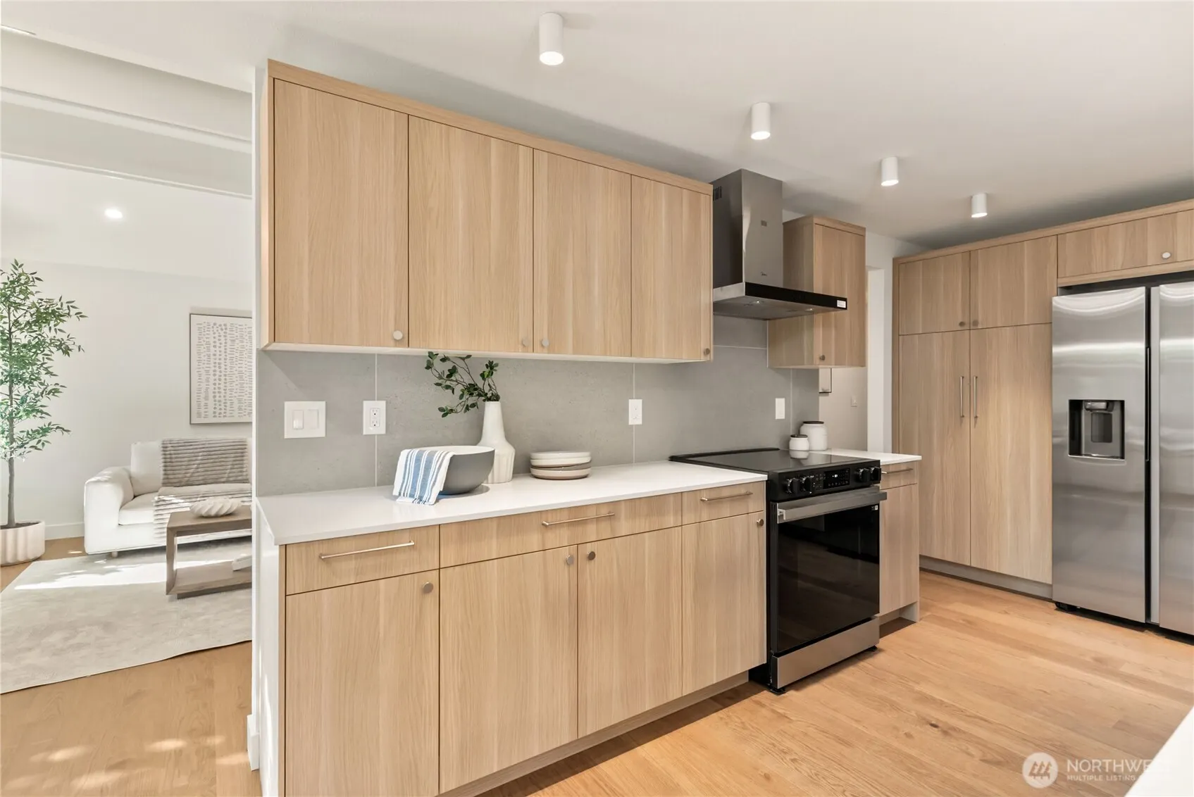 9109 NE 141st Pl , Kirkland, WA 98034