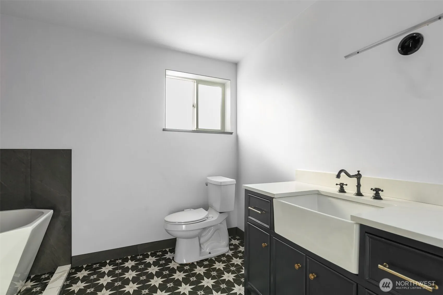 25322 32nd Place S, Kent, WA 98032