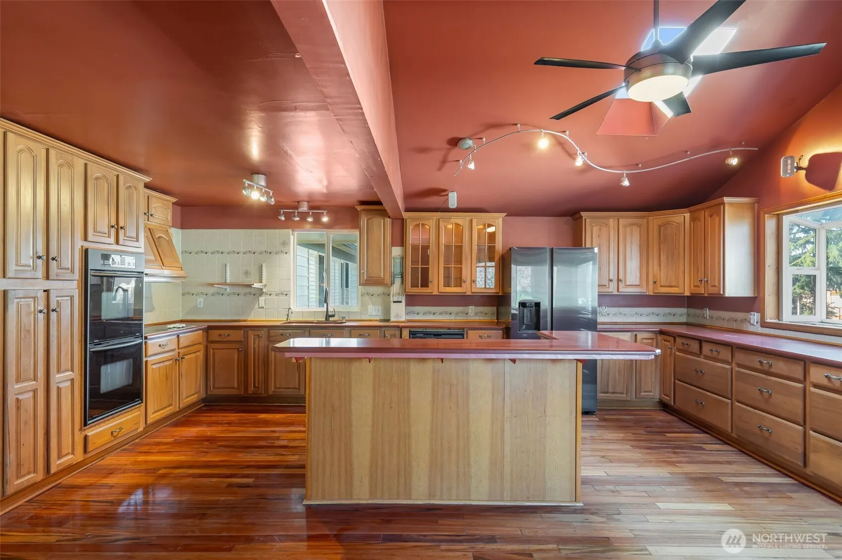 25322 32nd Place S, Kent, WA 98032