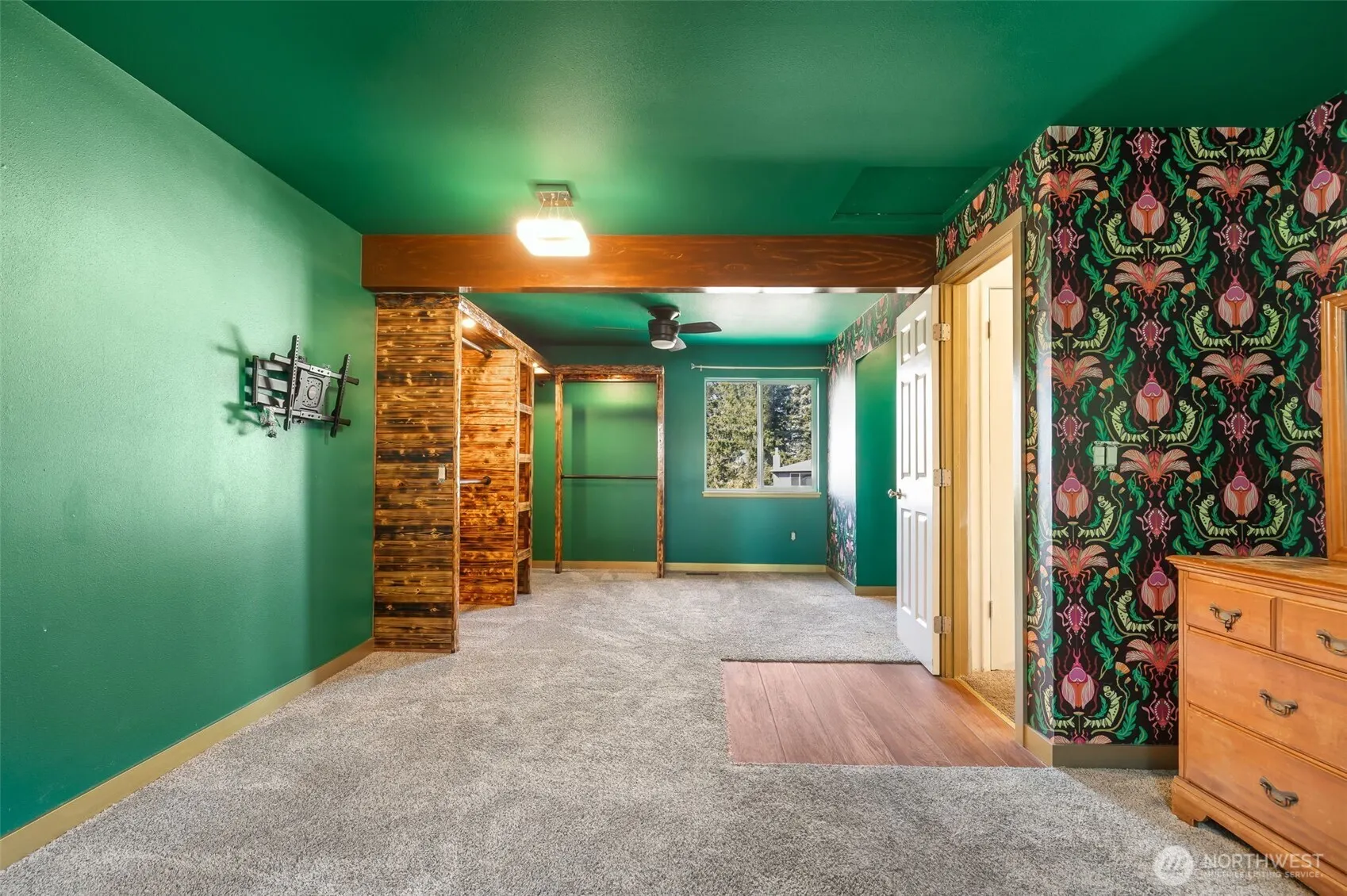 25322 32nd Place S, Kent, WA 98032