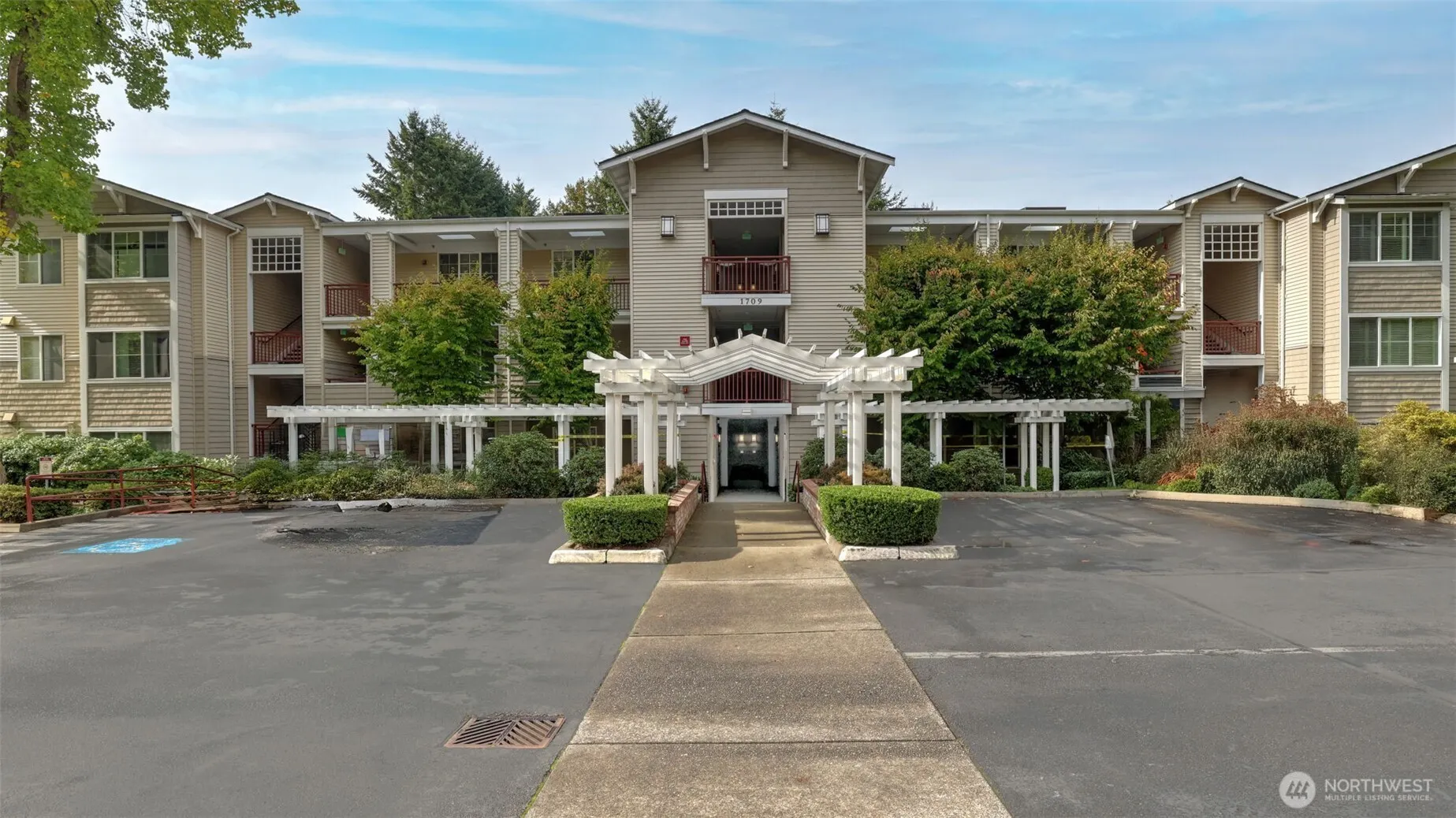 1709 134th Avenue SE #19, Bellevue, WA 98005