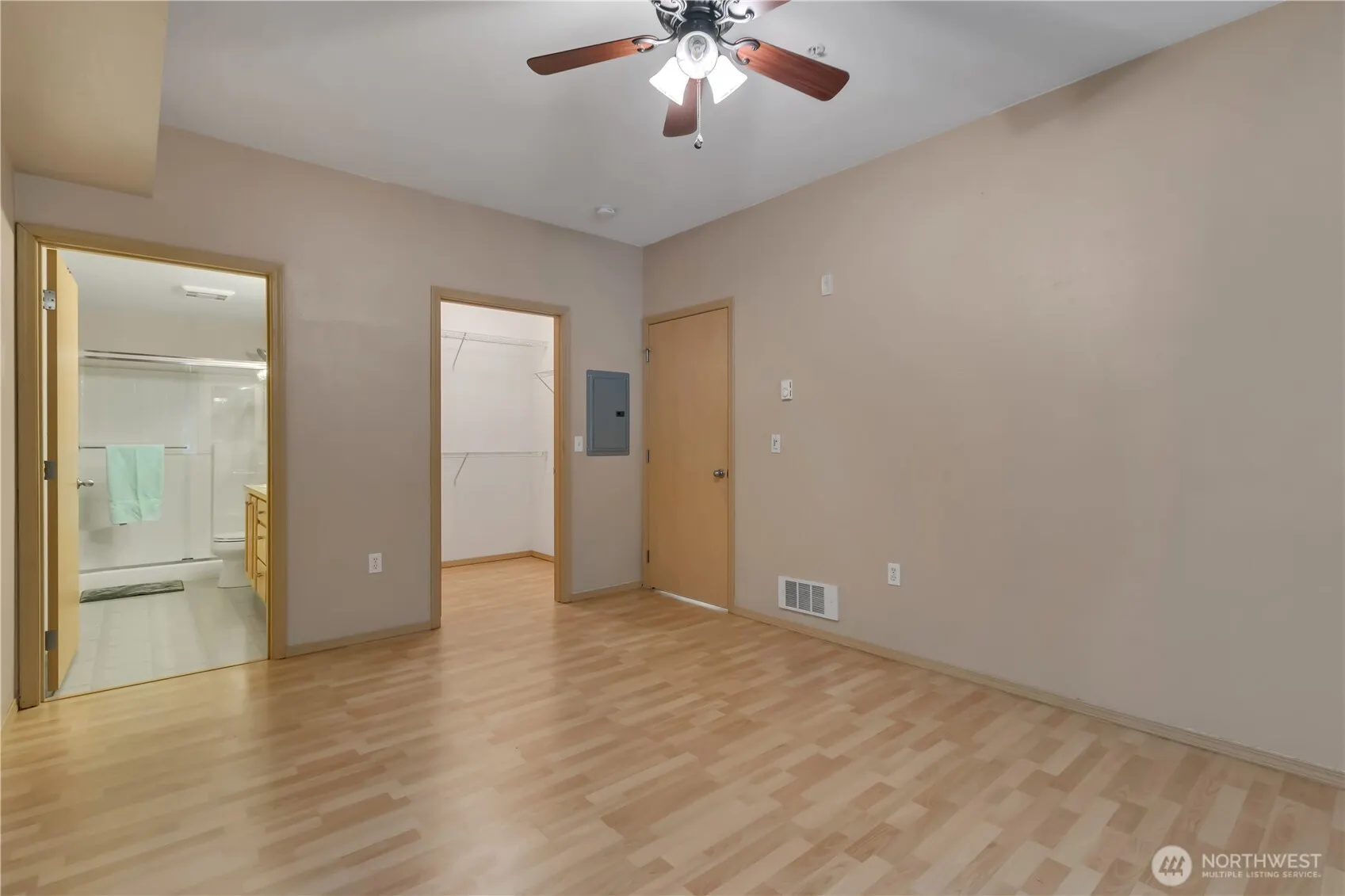 3012 SE 8th Place #1117, Renton, WA 98058-4415