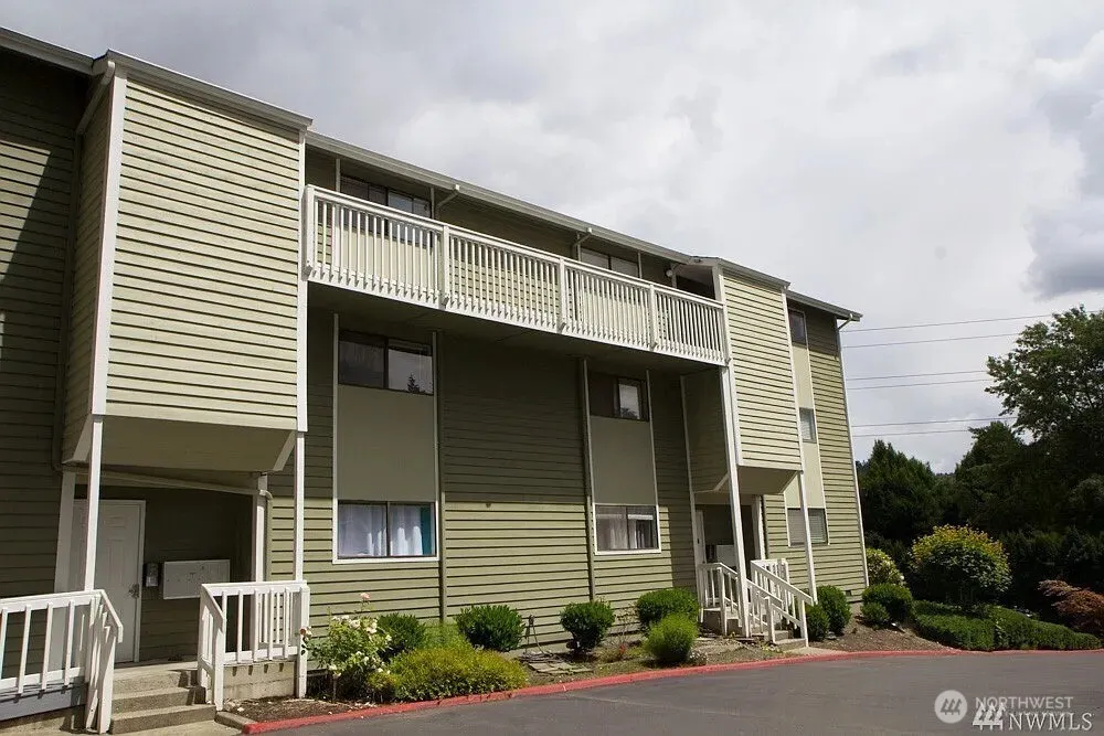 230 SW Clark Street #C302, Issaquah, WA 98027