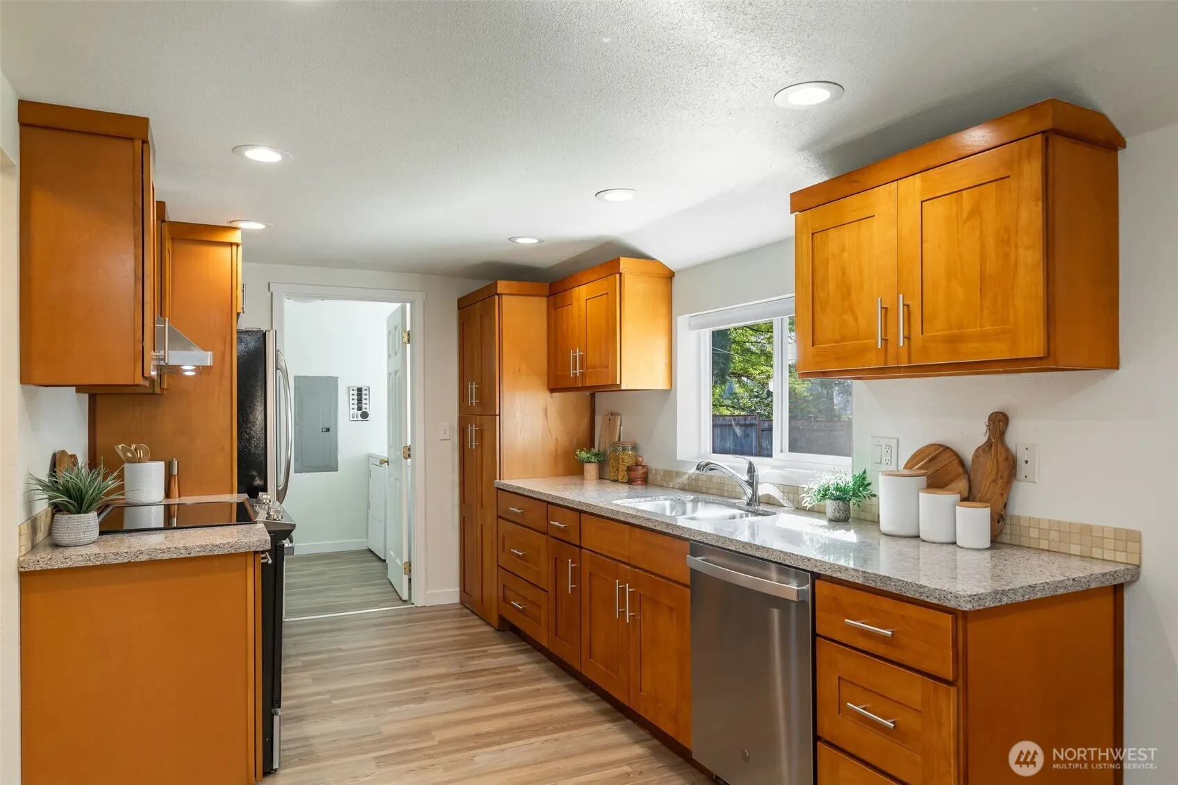 18450 NE Woodinville Duvall Place , Woodinville, WA 98077