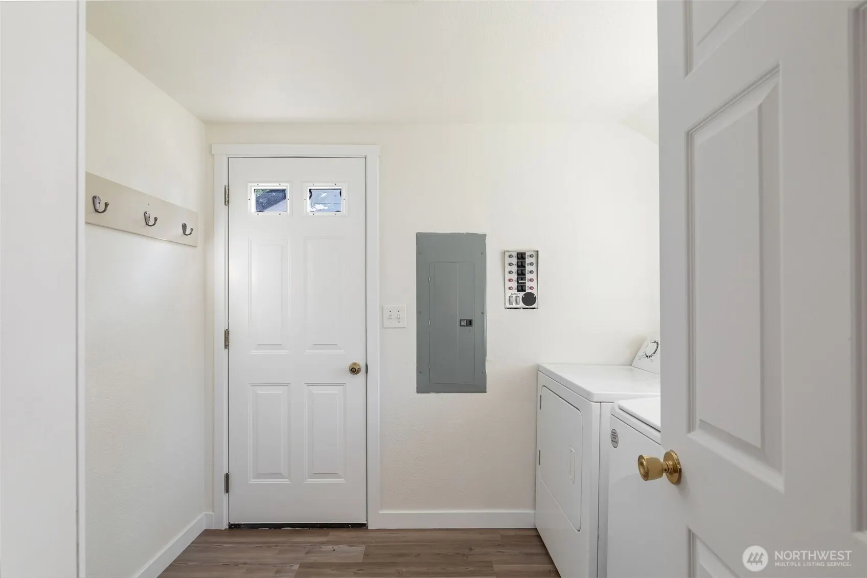 18450 NE Woodinville Duvall Place , Woodinville, WA 98077