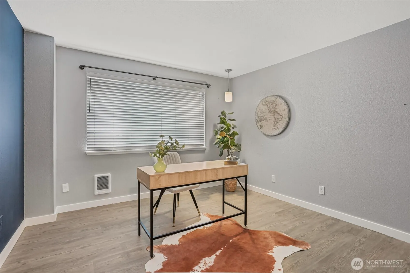 1100 Harrington Ave NE #306, Renton, WA 98056