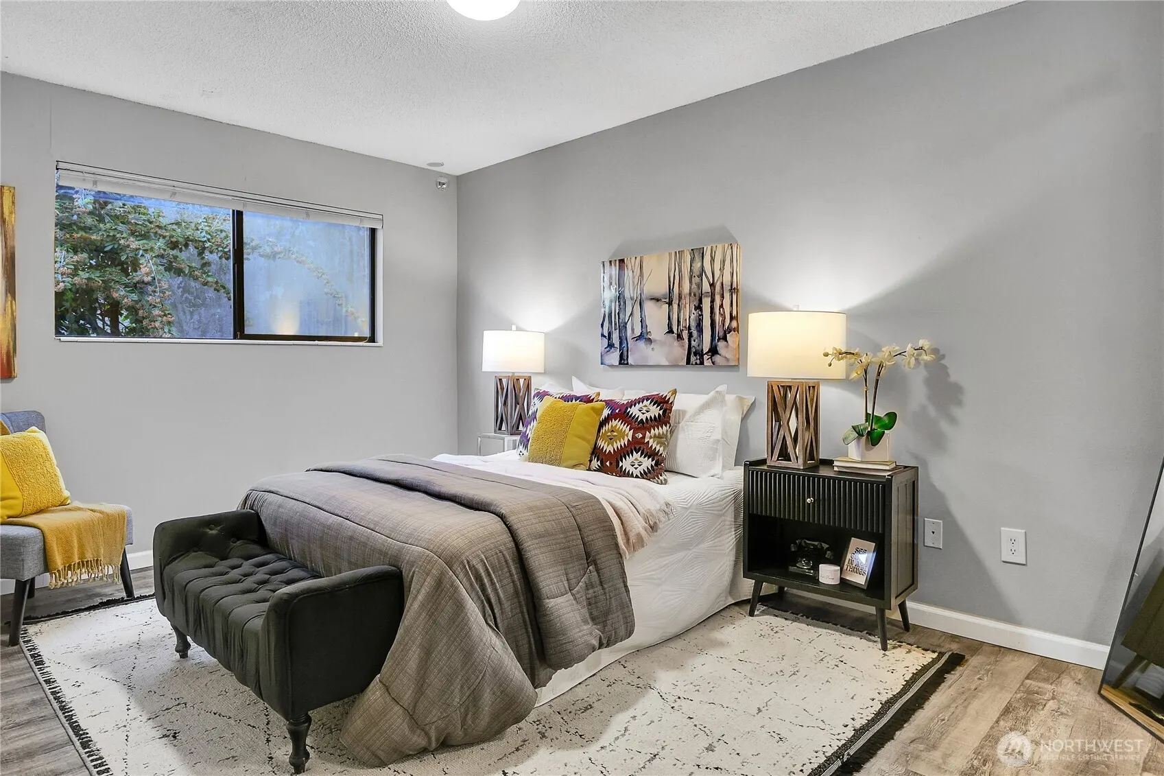 2562 Thorndyke Avenue W #104, Seattle, WA 98199