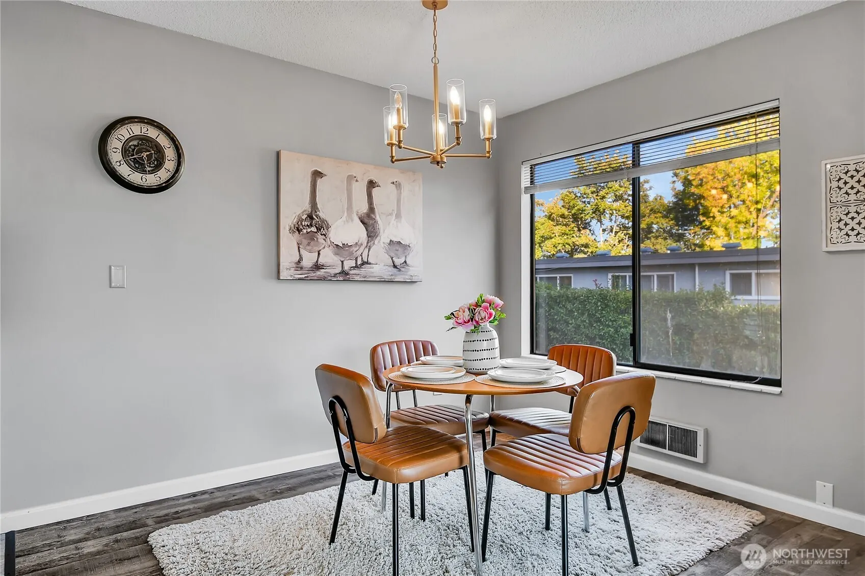 2562 Thorndyke Avenue W #104, Seattle, WA 98199