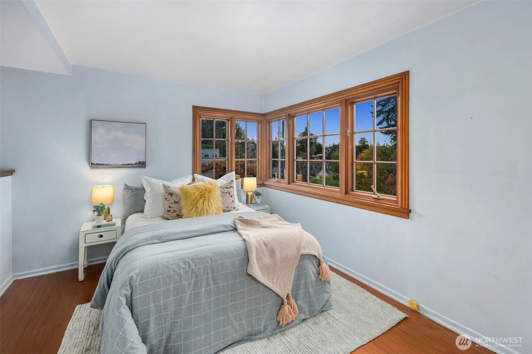 5302 S Alaska Street , Seattle, WA 98118