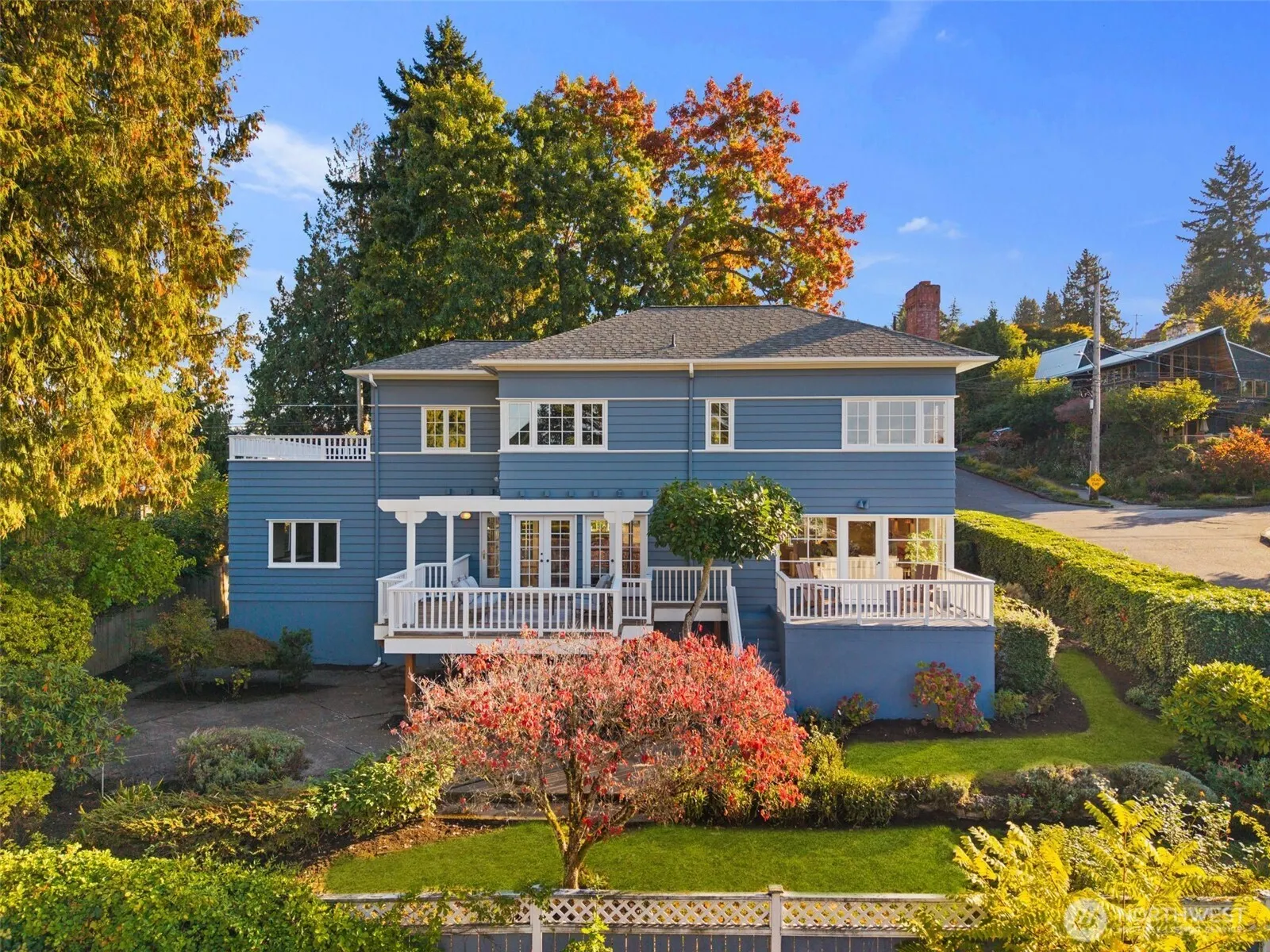 5302 S Alaska Street , Seattle, WA 98118