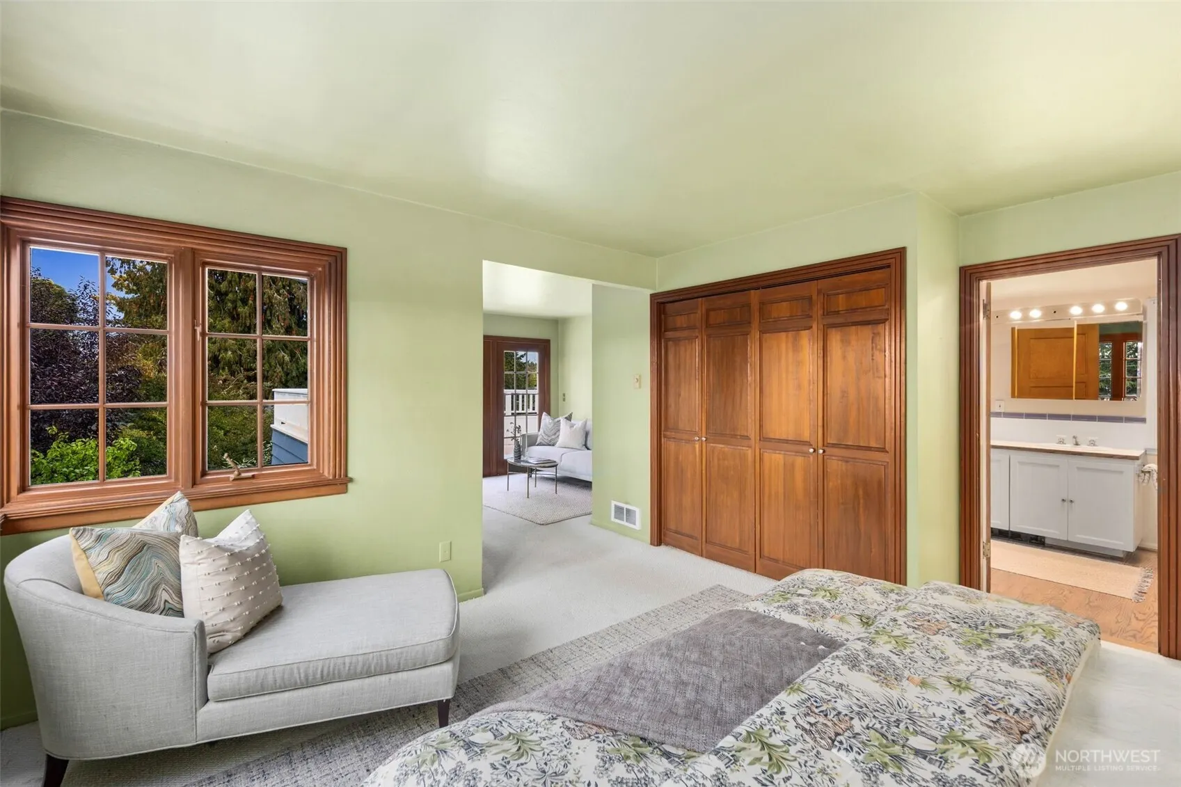 5302 S Alaska Street , Seattle, WA 98118