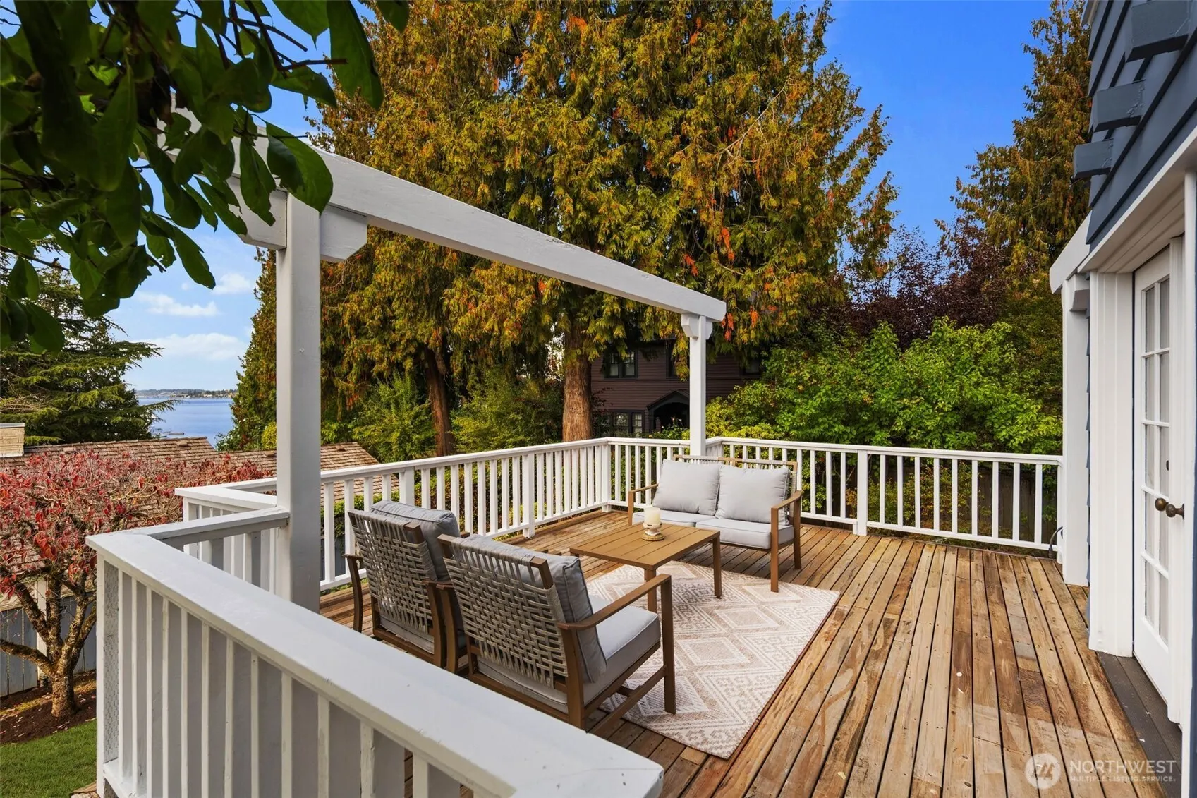 5302 S Alaska Street , Seattle, WA 98118
