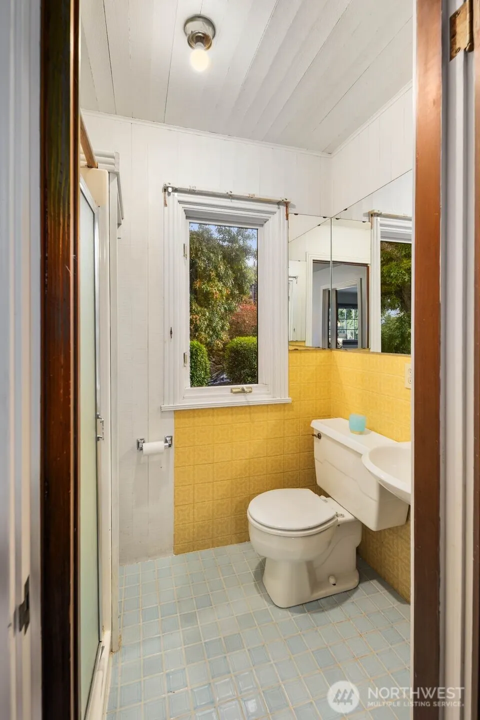 5302 S Alaska Street , Seattle, WA 98118