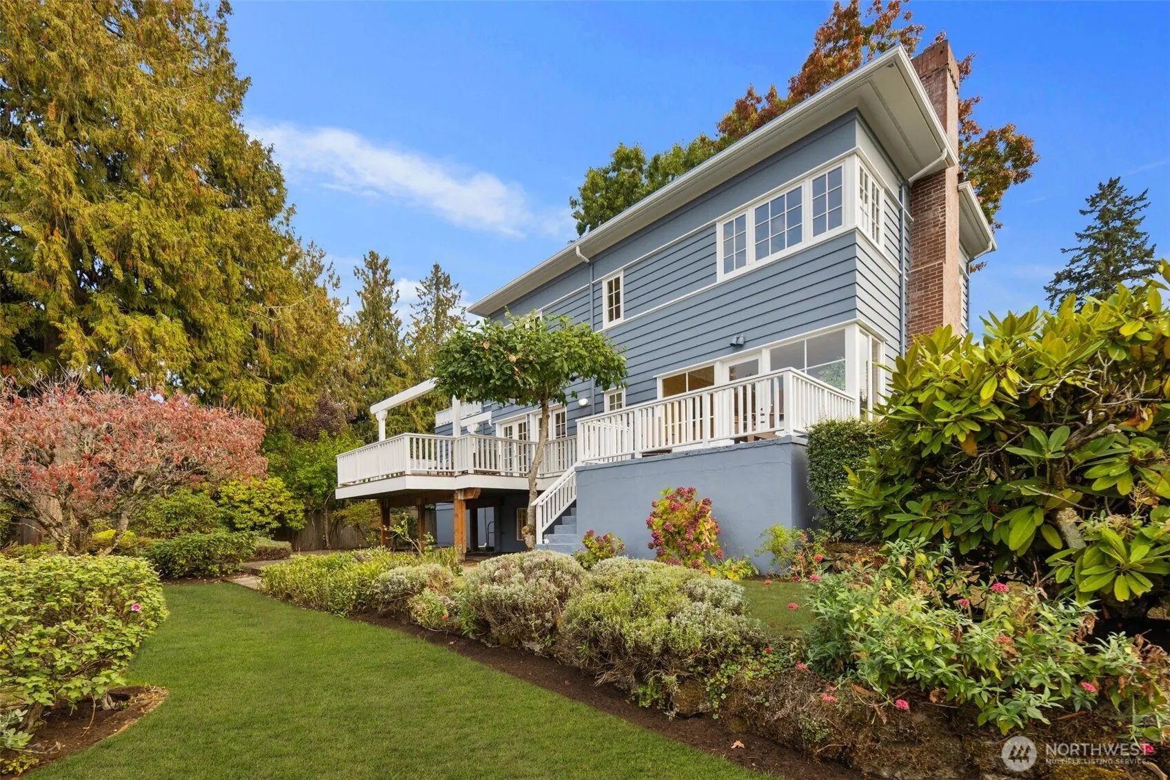 5302 S Alaska Street , Seattle, WA 98118