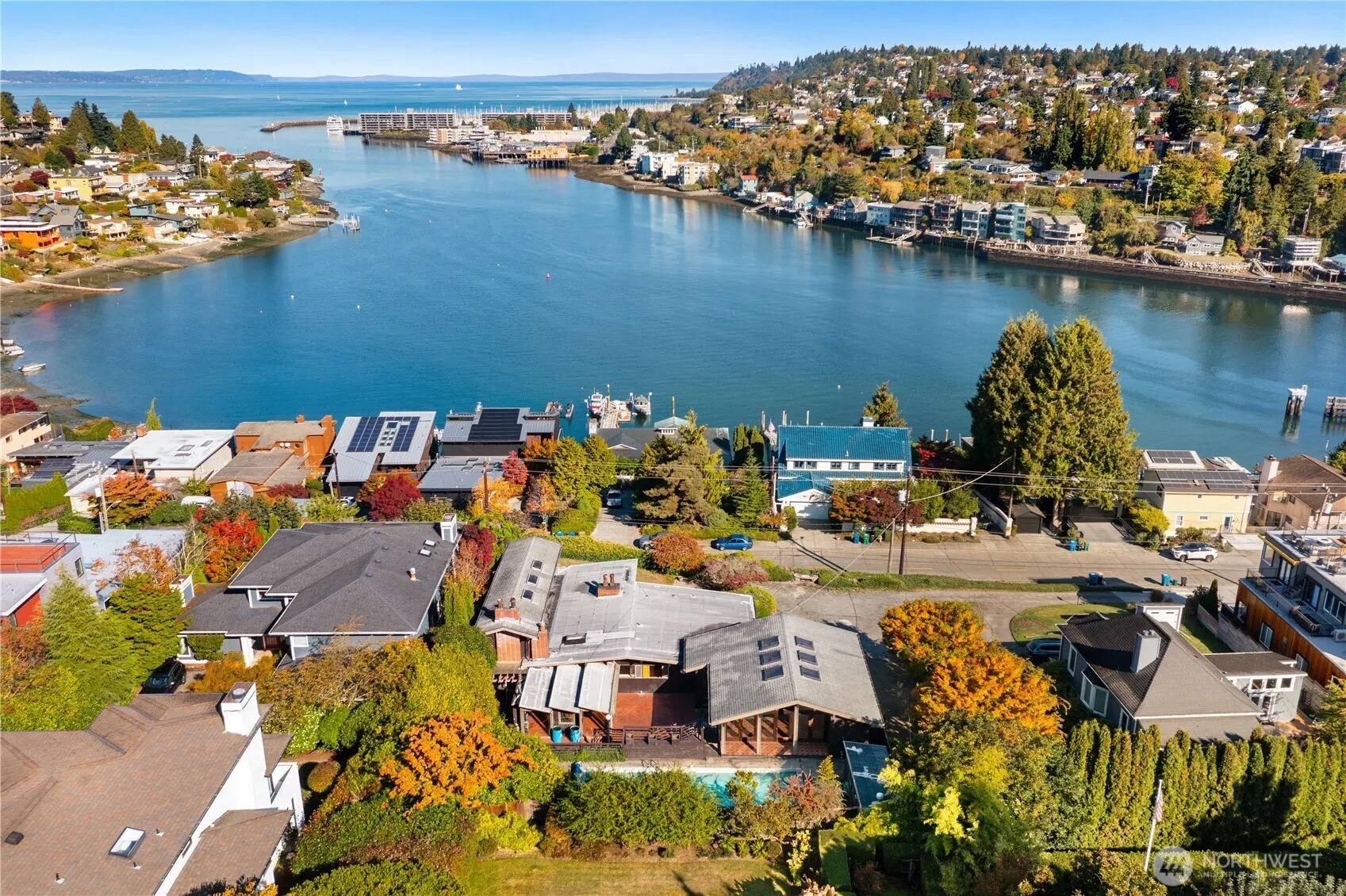3653 W Commodore Way , Seattle, WA 98199