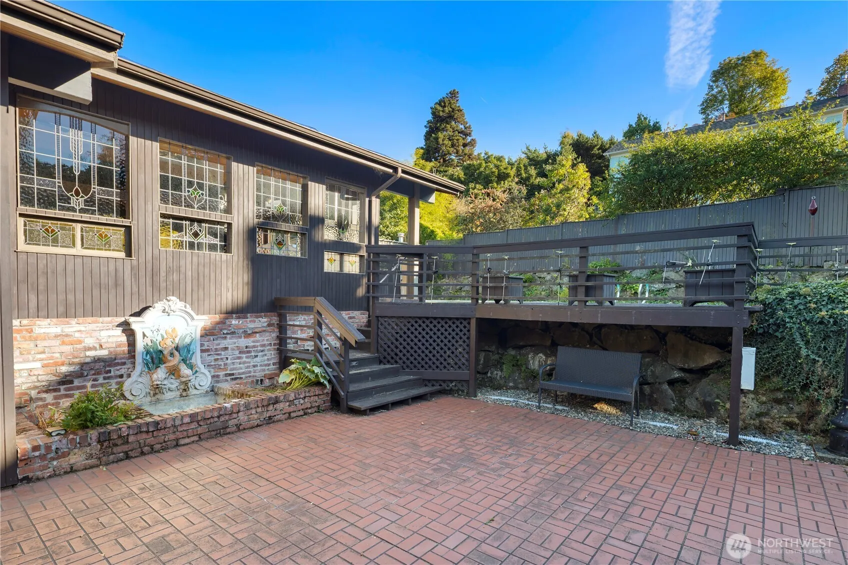 3653 W Commodore Way , Seattle, WA 98199