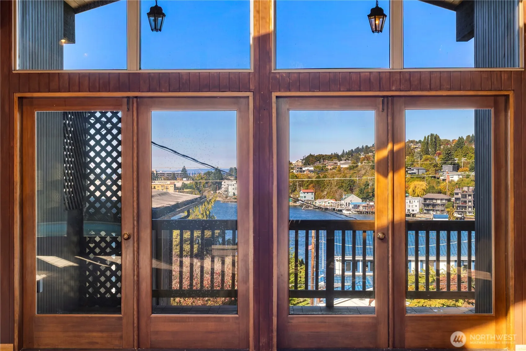 3653 W Commodore Way , Seattle, WA 98199