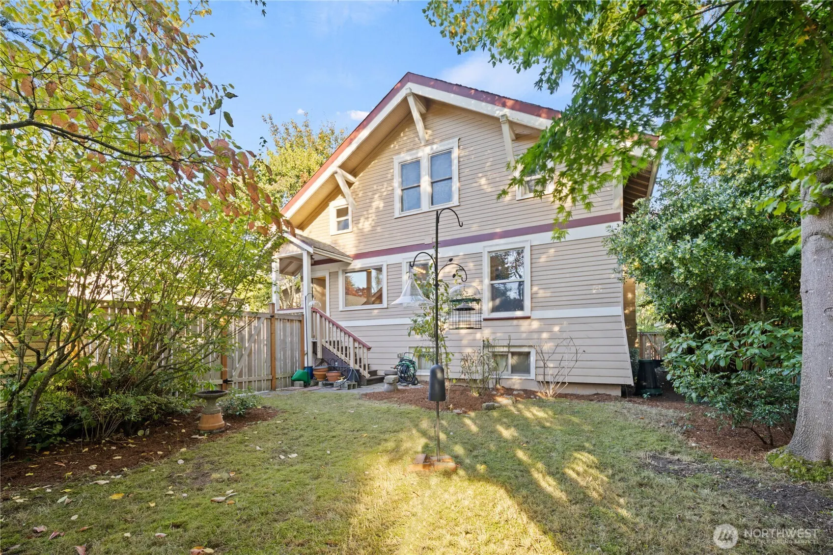 7007 26th Avenue NW, Seattle, WA 98117