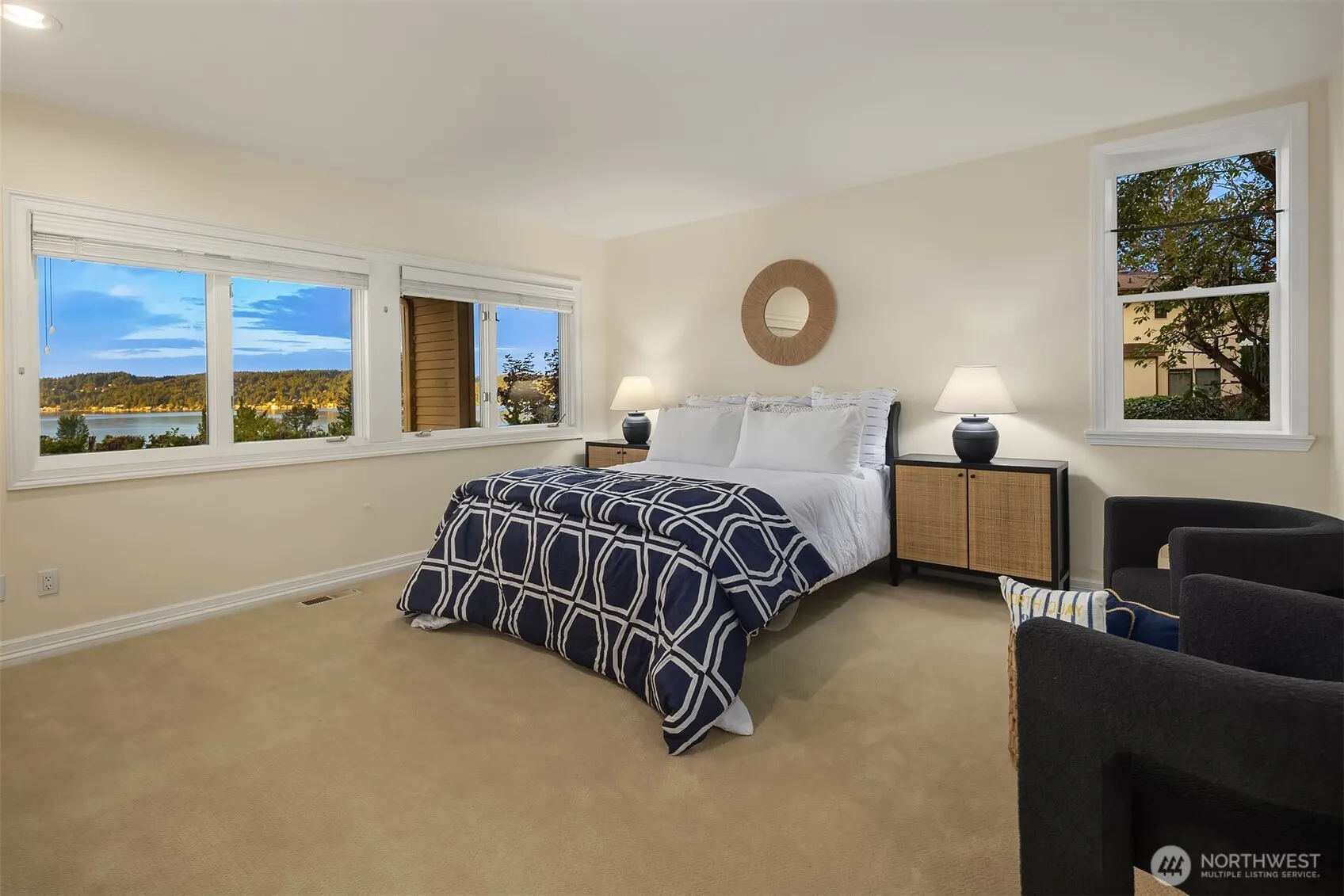 8726 Paisley Drive NE, Seattle, WA 98115