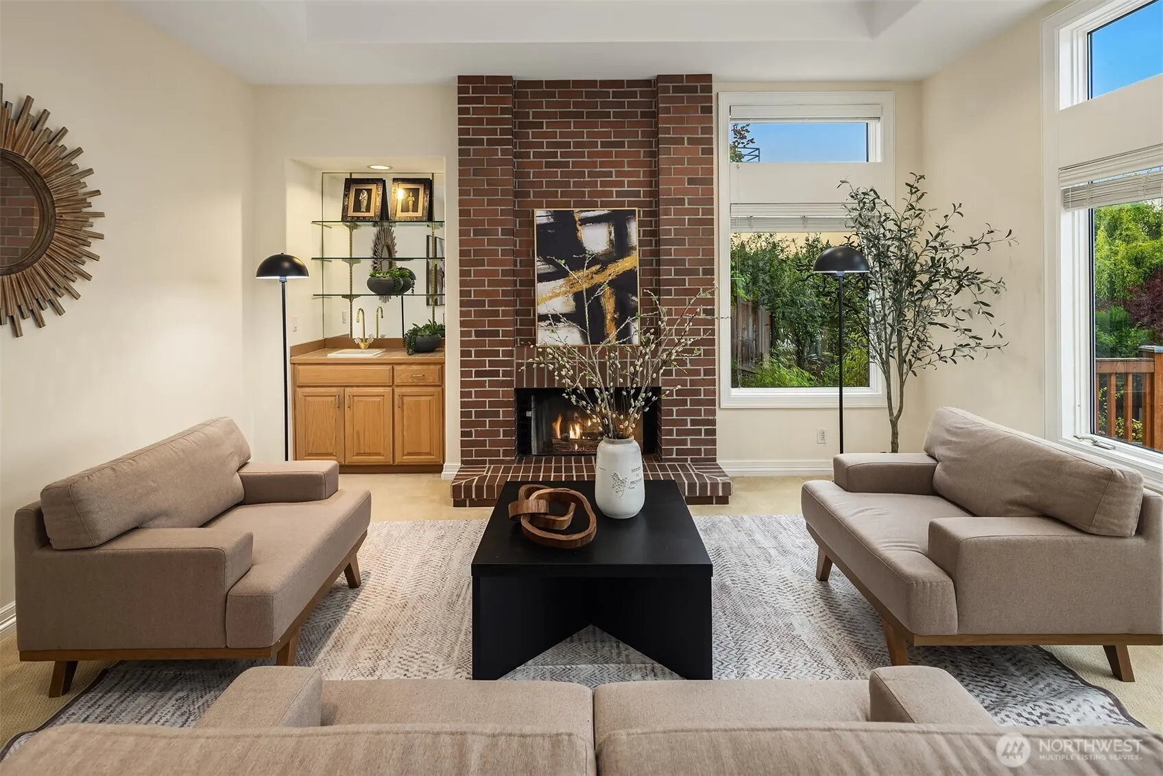 8726 Paisley Drive NE, Seattle, WA 98115