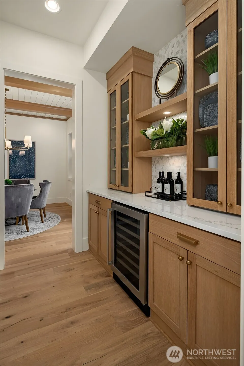 16238 SE 10th Street , Bellevue, WA 98008