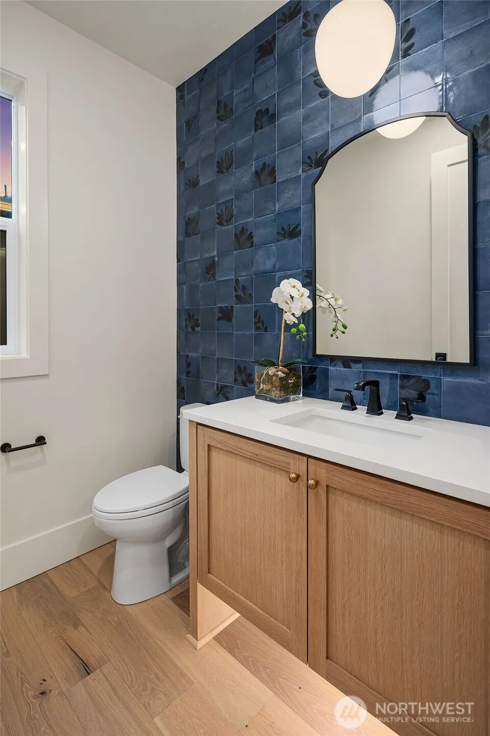 16238 SE 10th Street , Bellevue, WA 98008