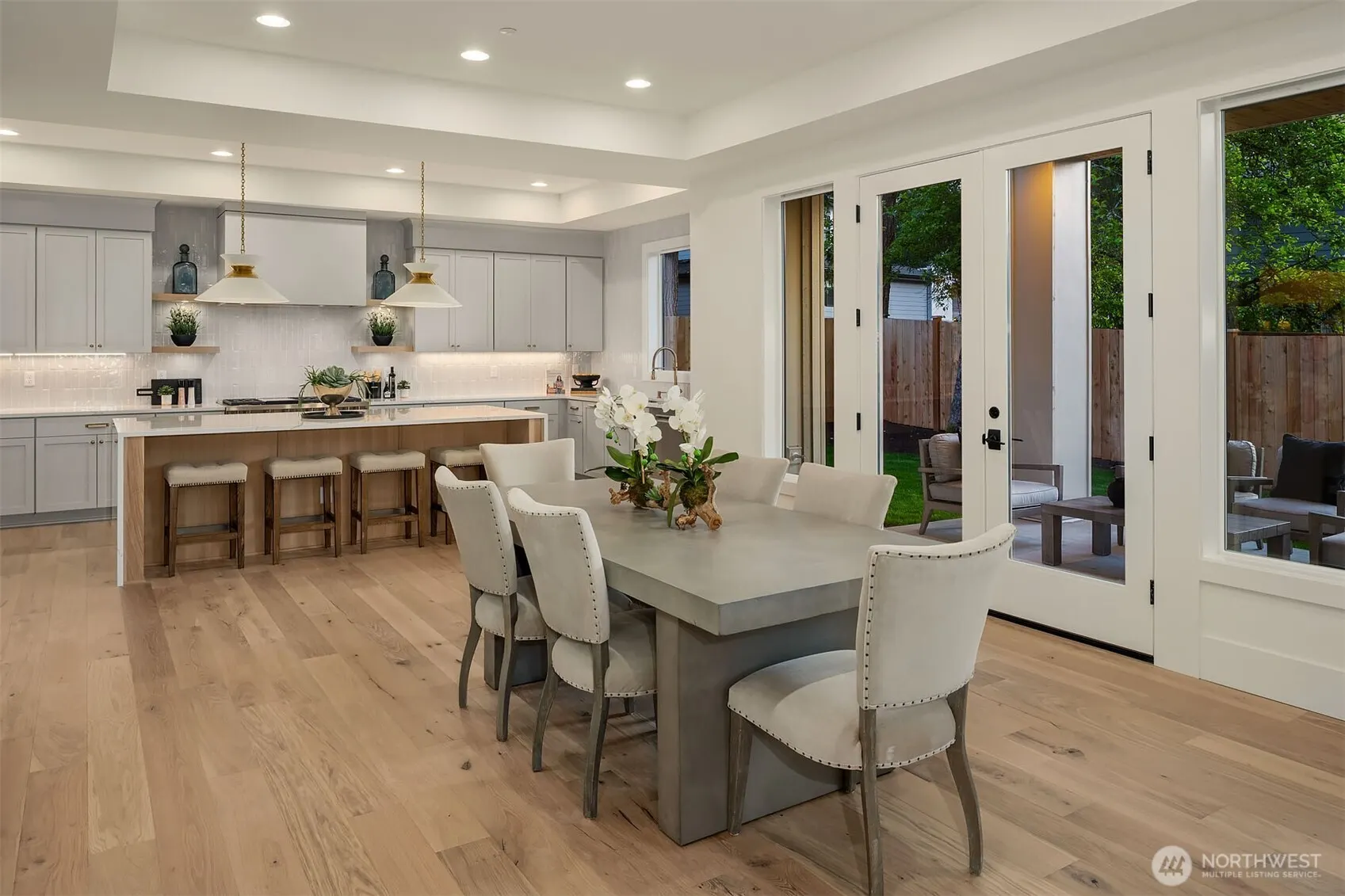 16238 SE 10th Street , Bellevue, WA 98008