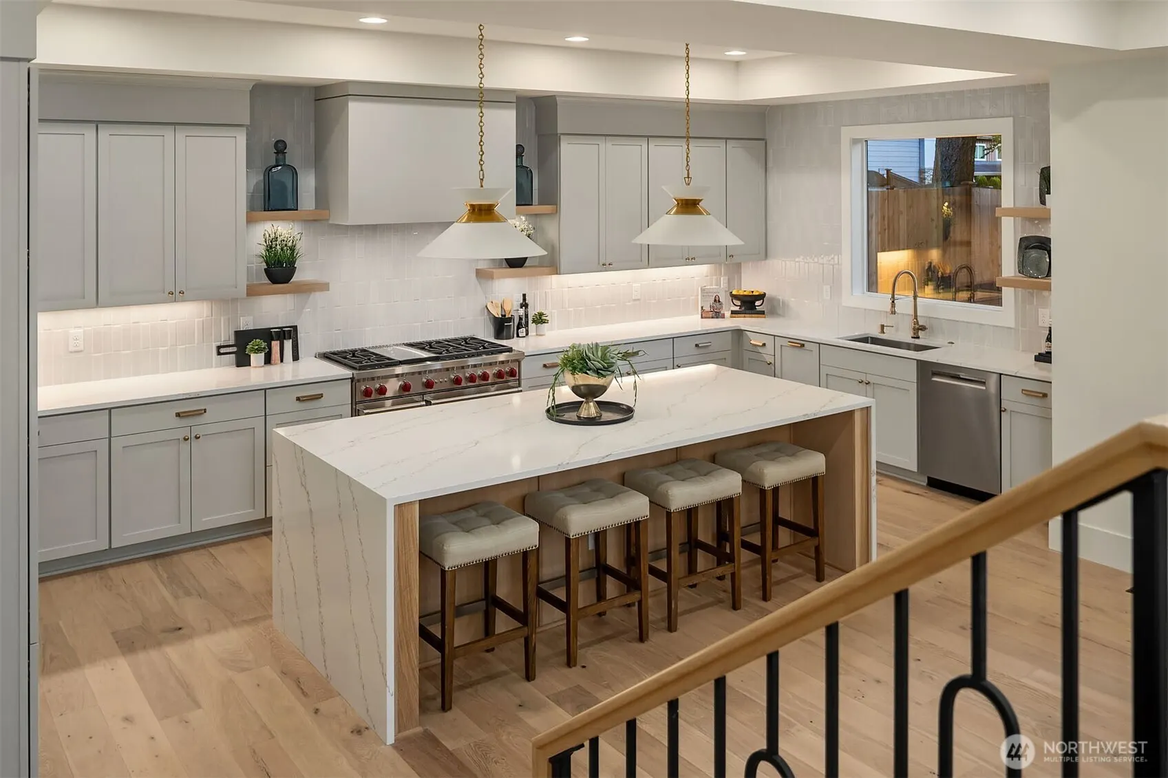 16238 SE 10th Street , Bellevue, WA 98008