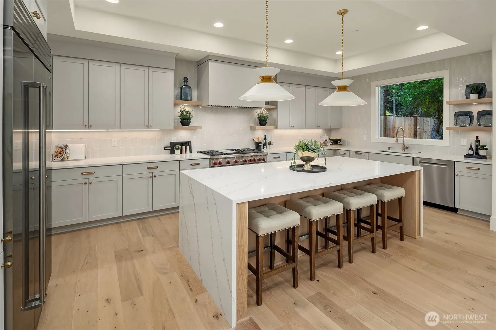 16238 SE 10th Street , Bellevue, WA 98008