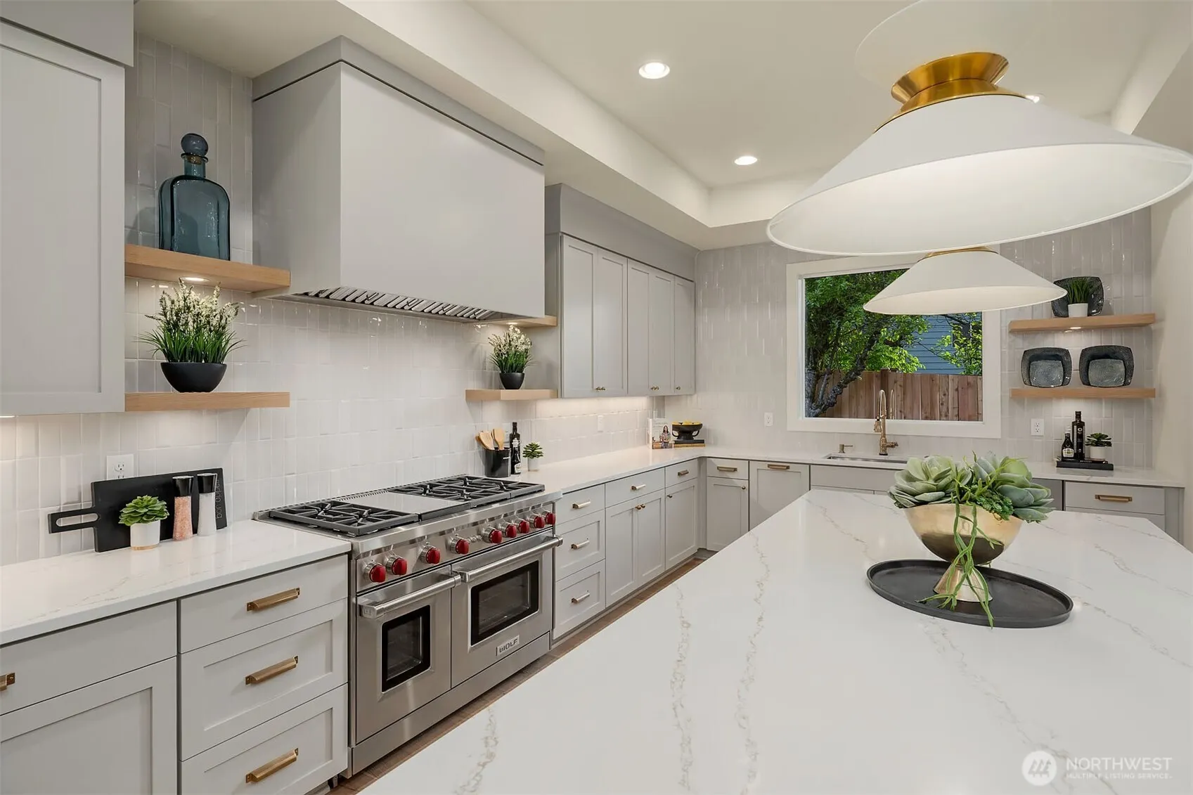16238 SE 10th Street , Bellevue, WA 98008