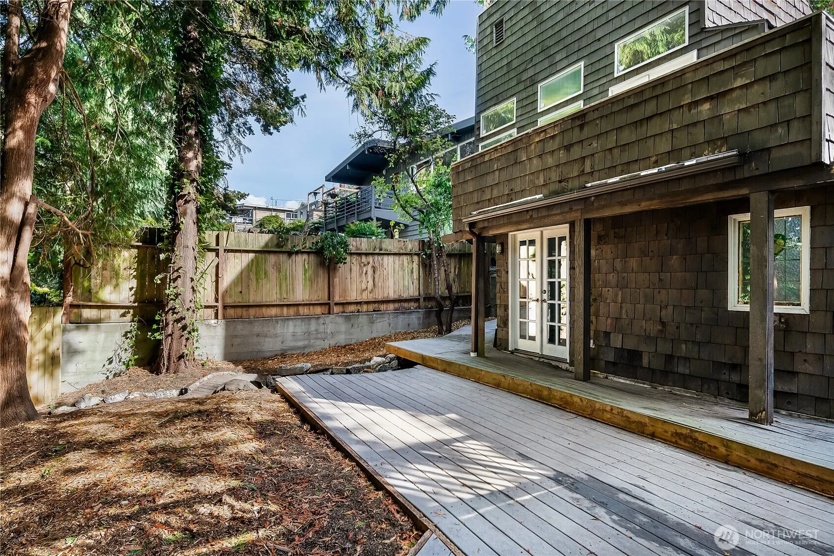 9521 25th Avenue NW, Seattle, WA 98117