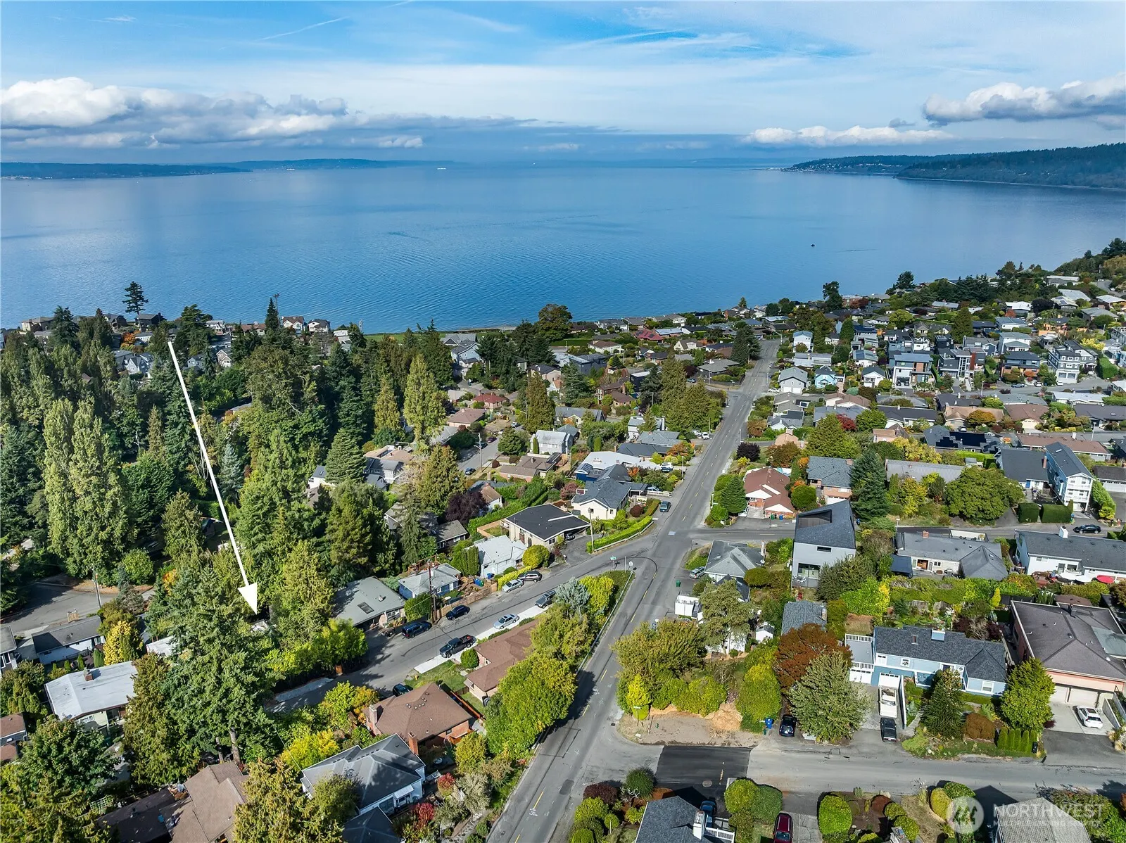 9521 25th Avenue NW, Seattle, WA 98117