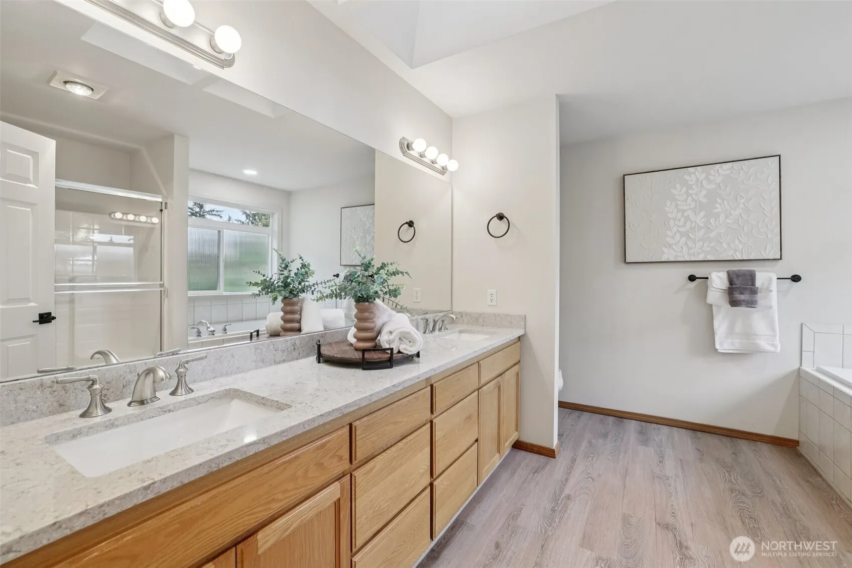 1717 144th Pl SW , Lynnwood, WA 98087