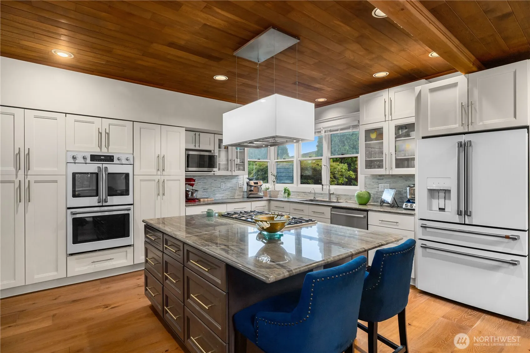 17453 SE 40th Place , Bellevue, WA 98008