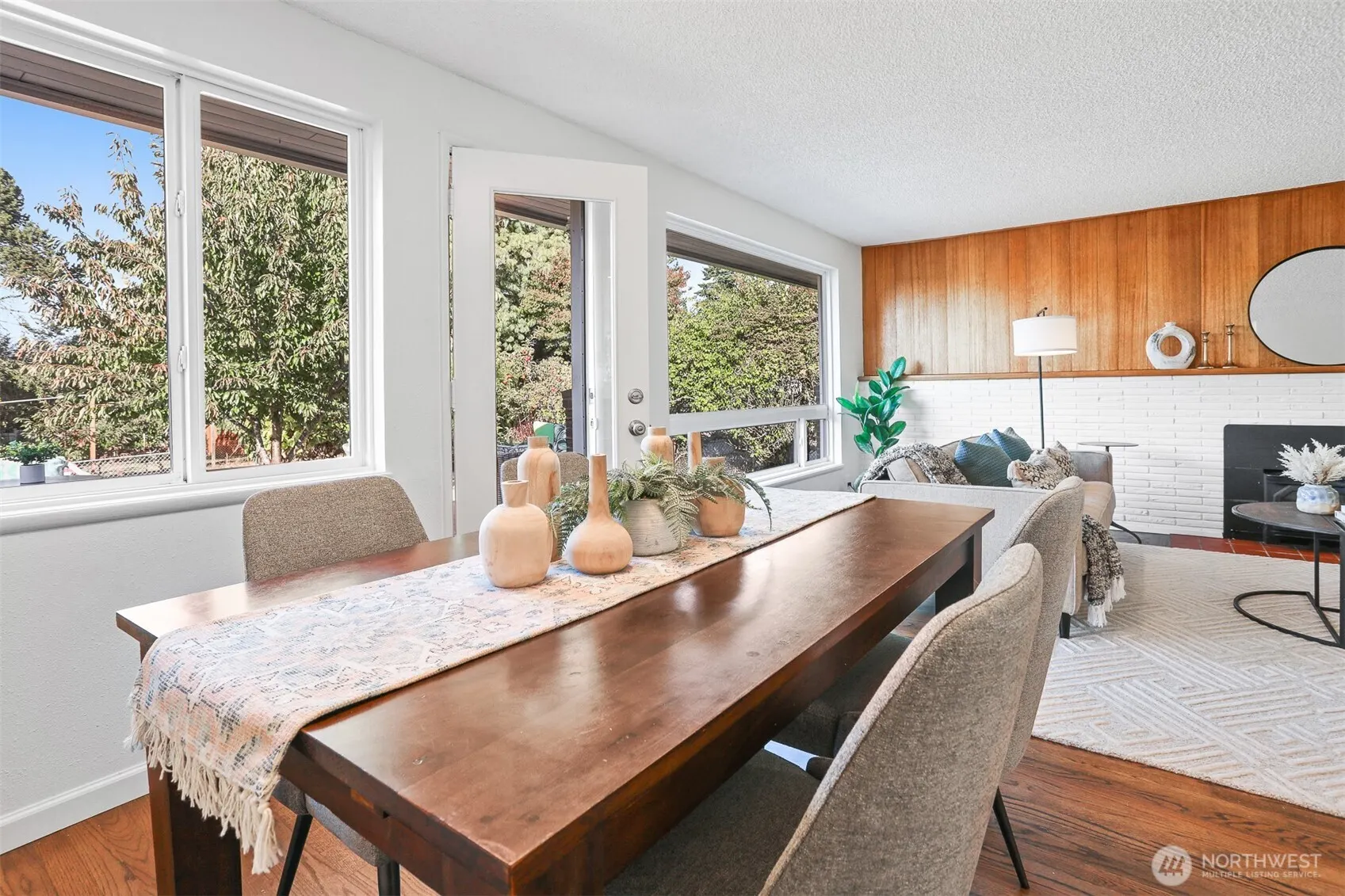 3916 SW 100th Street , Seattle, WA 98146