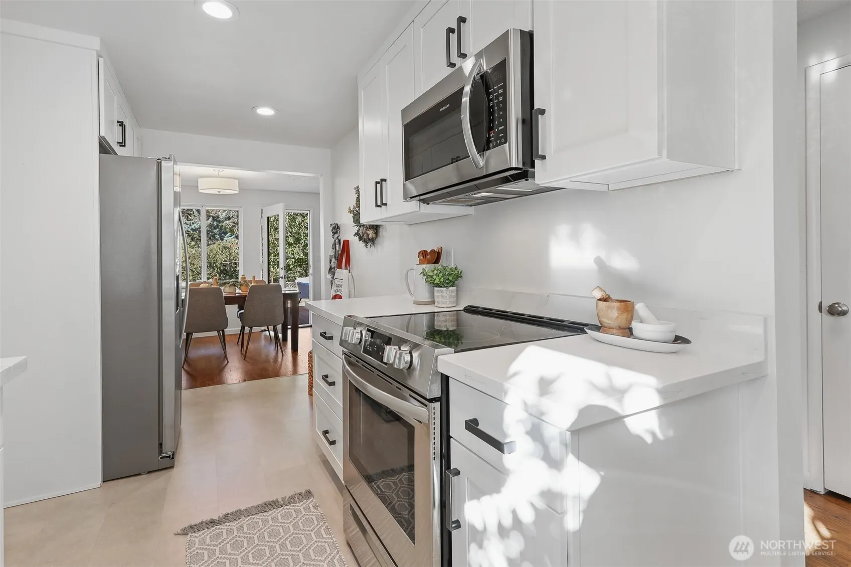 3916 SW 100th Street , Seattle, WA 98146