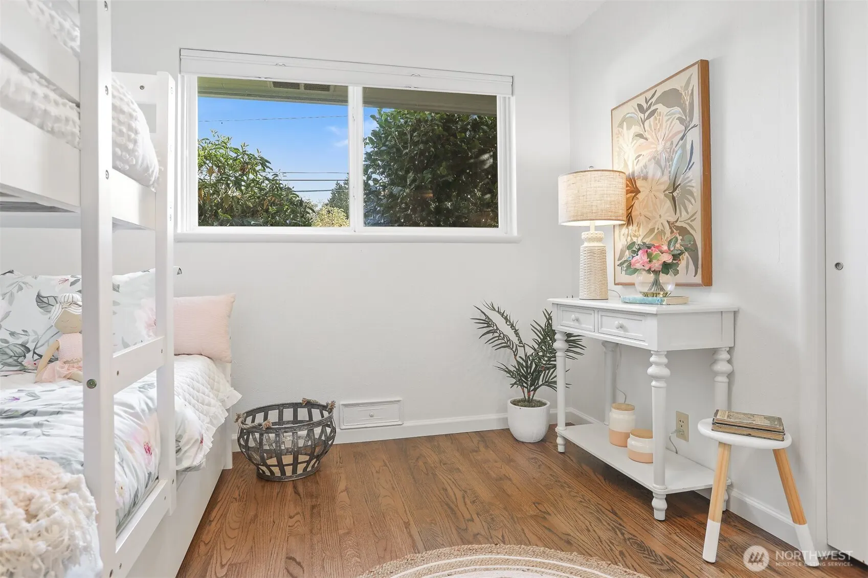 3916 SW 100th Street , Seattle, WA 98146