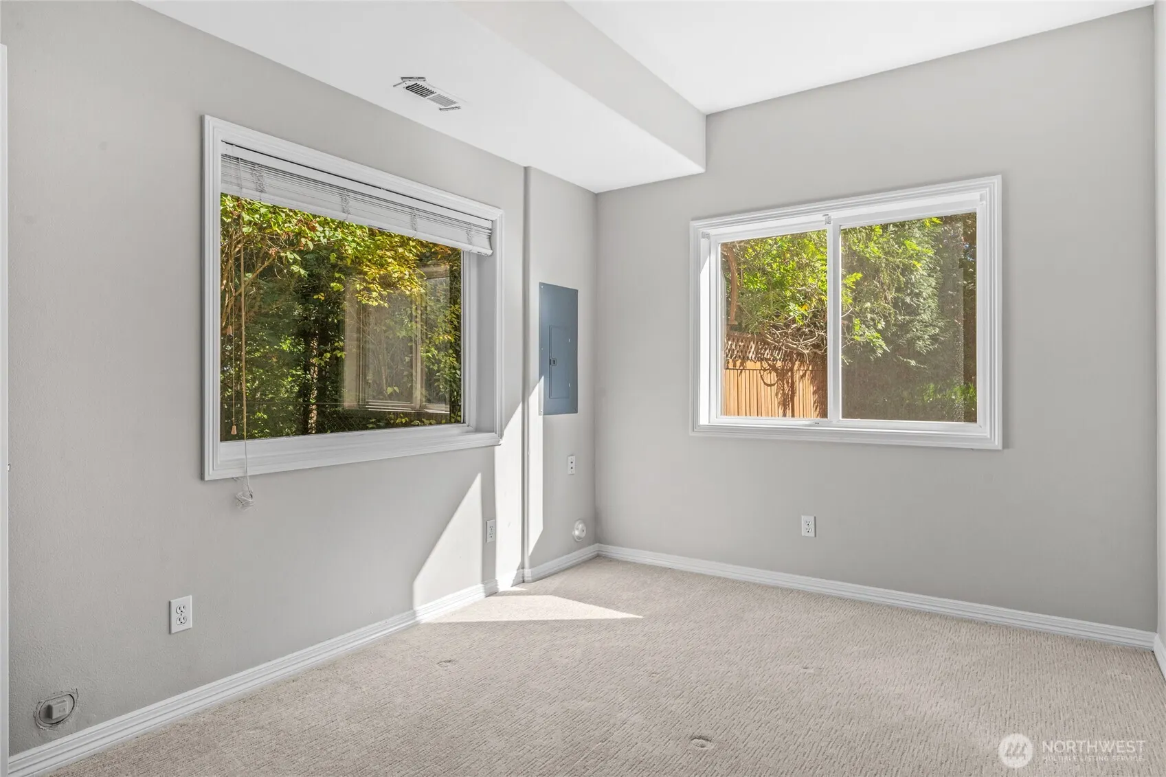 4952 160th Court SE, Bellevue, WA 98006